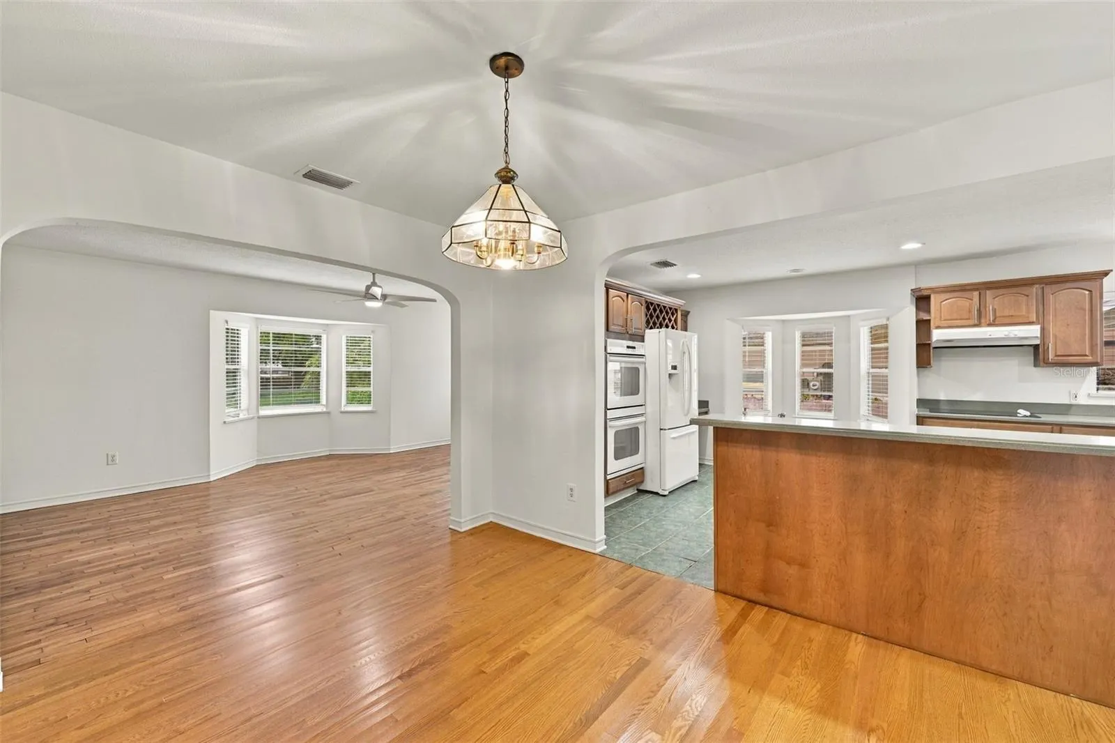 212 S BRADFORD AVE