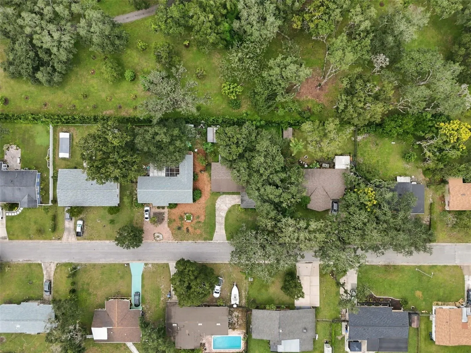 8010 SHARON DR