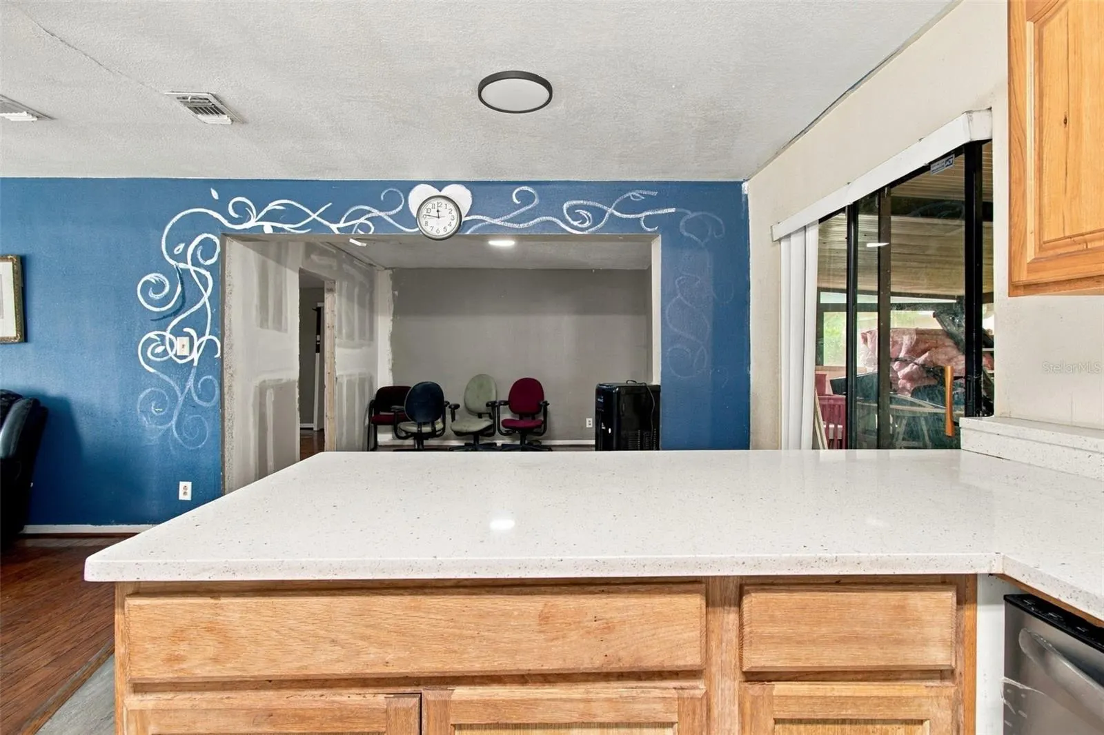 8010 SHARON DR