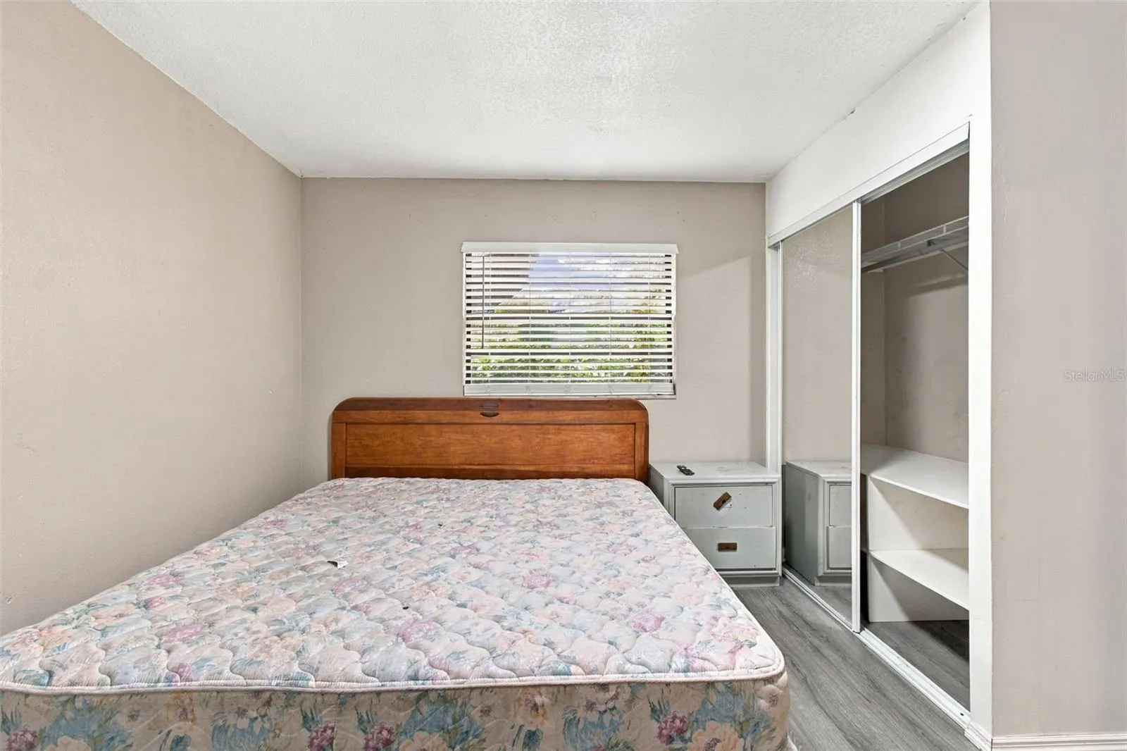 8010 SHARON DR