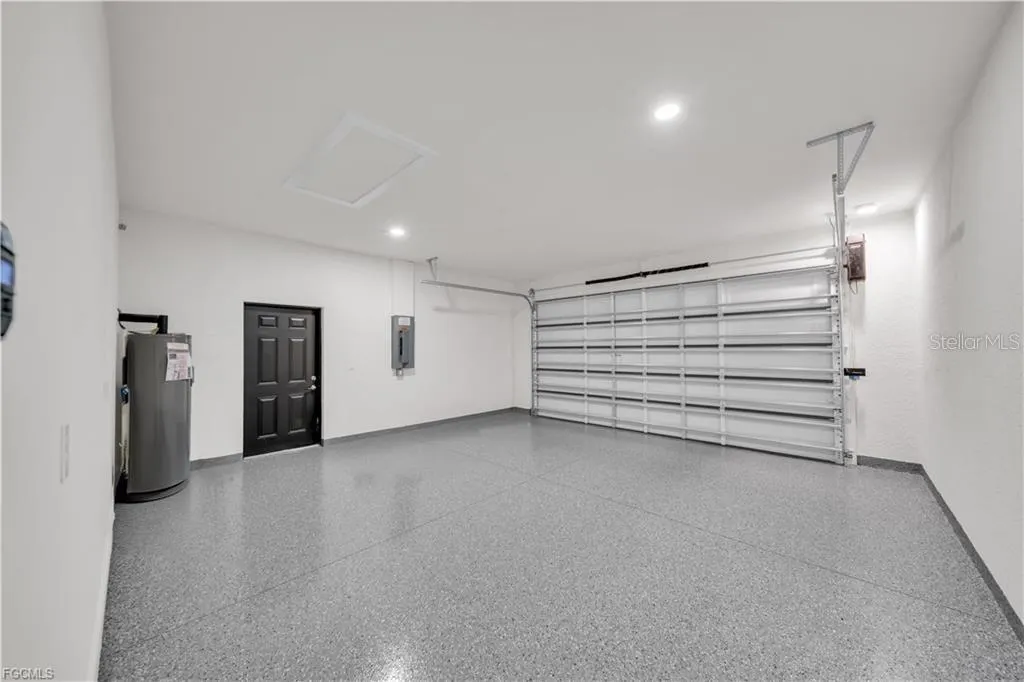 1909 NE 19TH PL