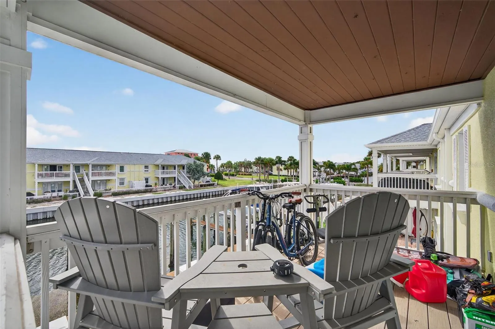 4924 BEACH DR SE #F #F