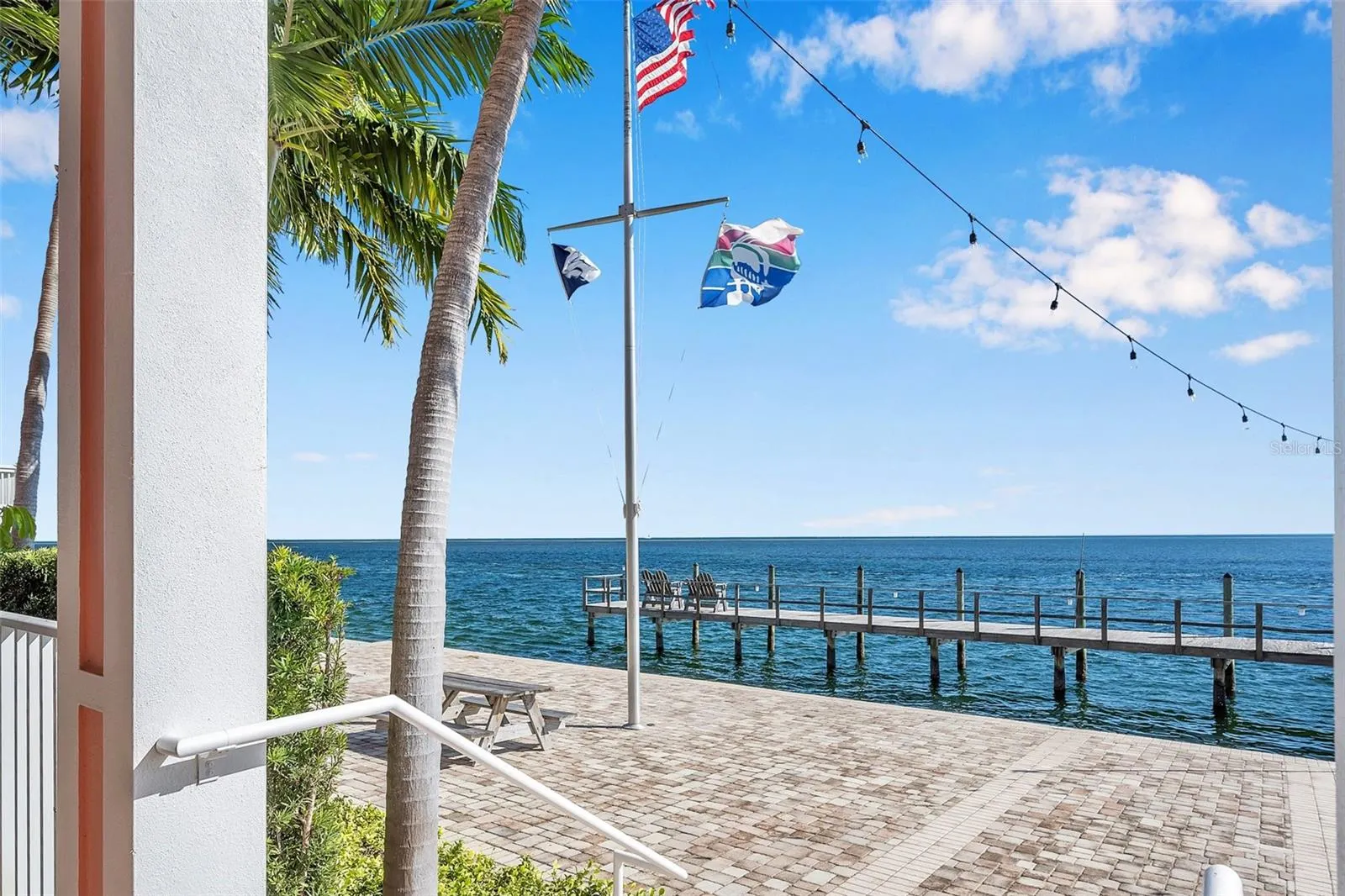 4924 BEACH DR SE #F #F