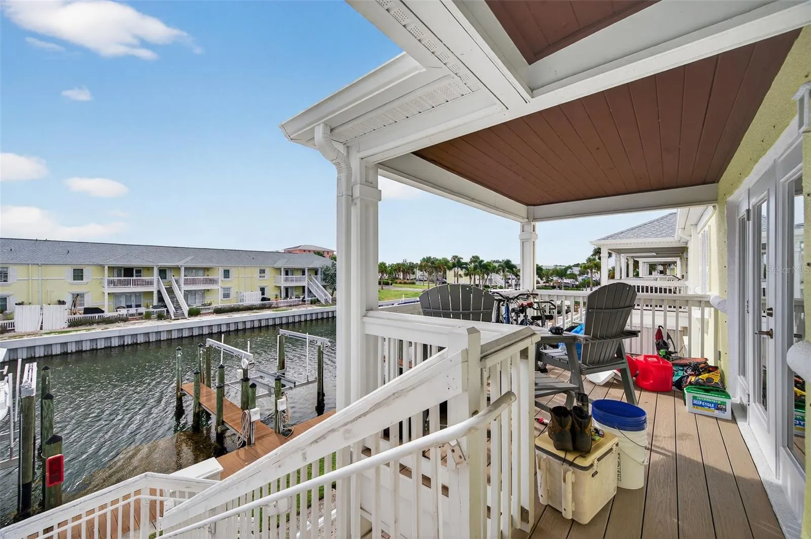 4924 BEACH DR SE #F #F