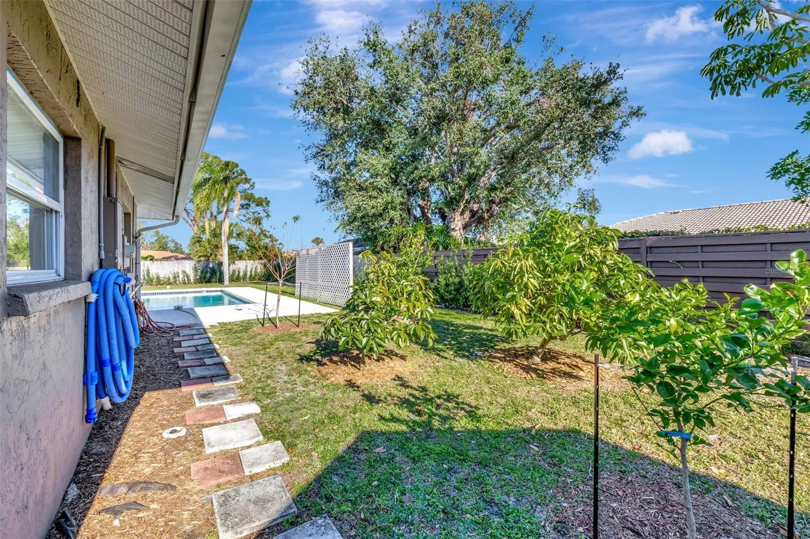 2851 HARDEE DR