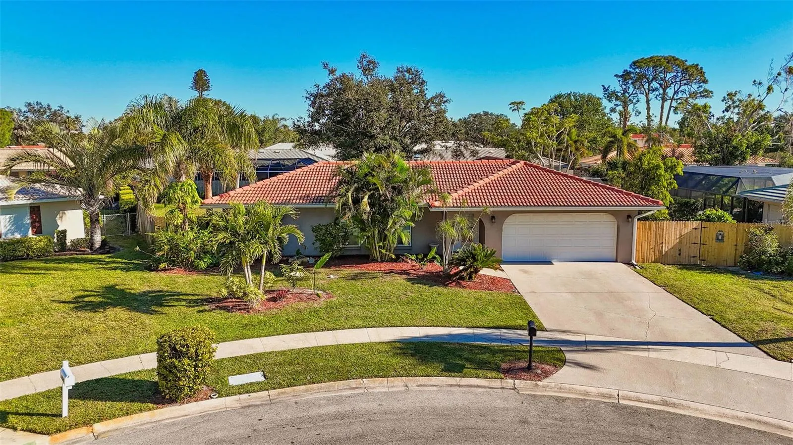 2851 HARDEE DR