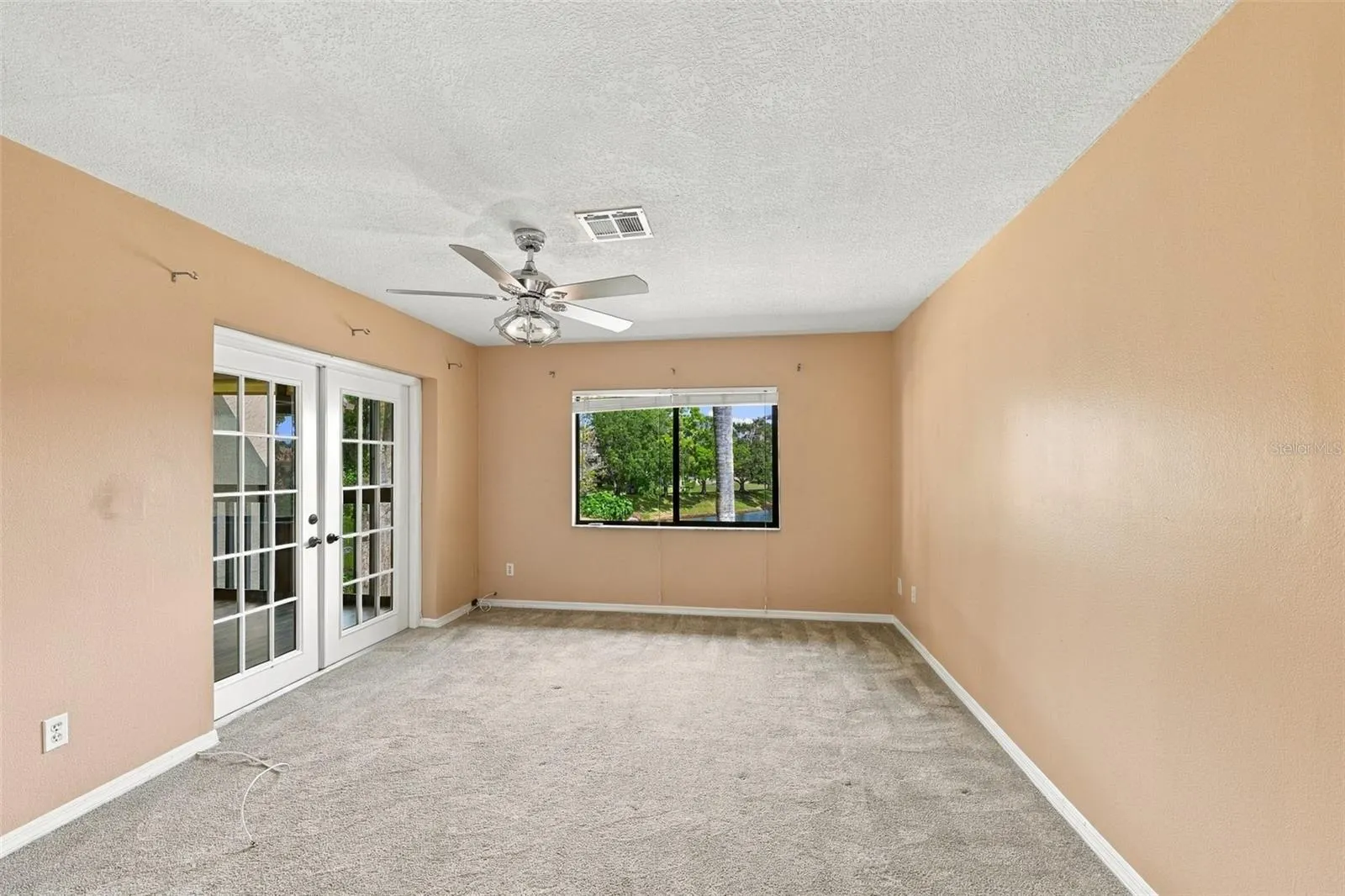 3165 LANDMARK DR #724 #724