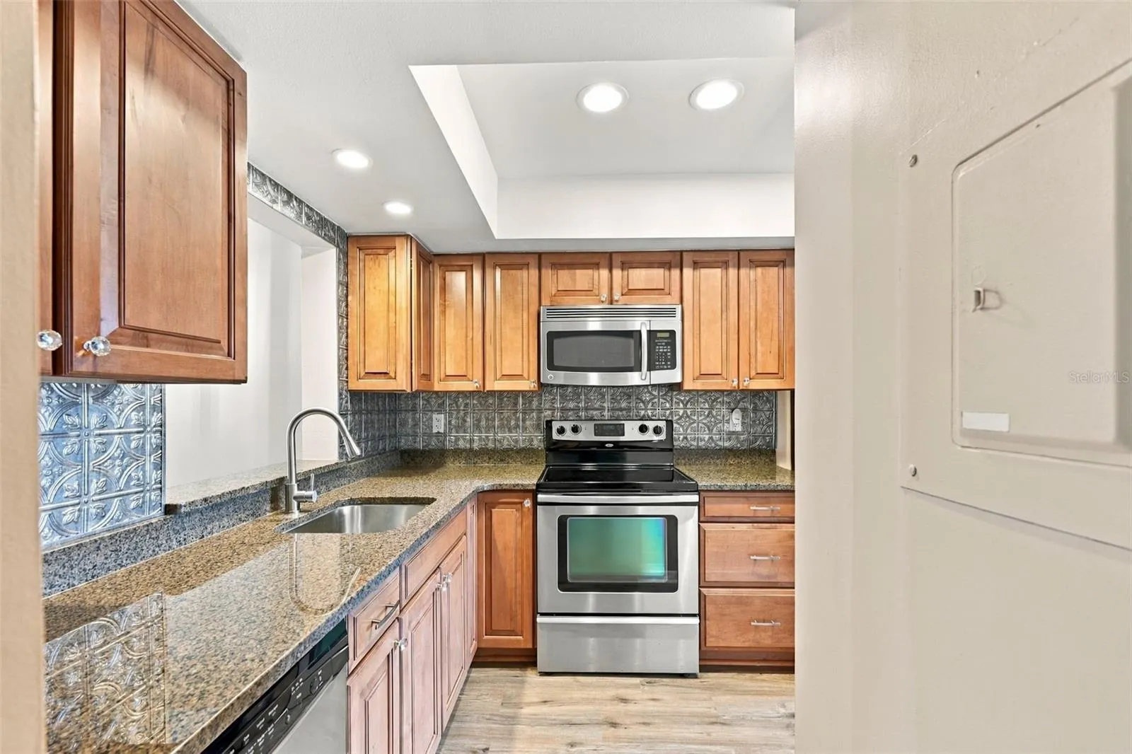 3165 LANDMARK DR #724 #724