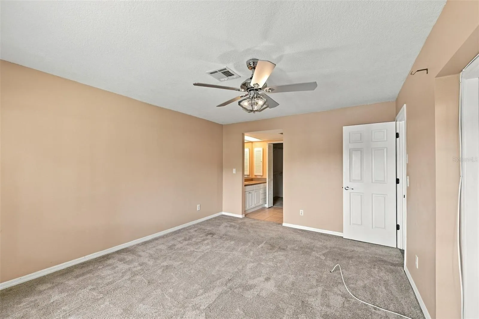 3165 LANDMARK DR #724 #724