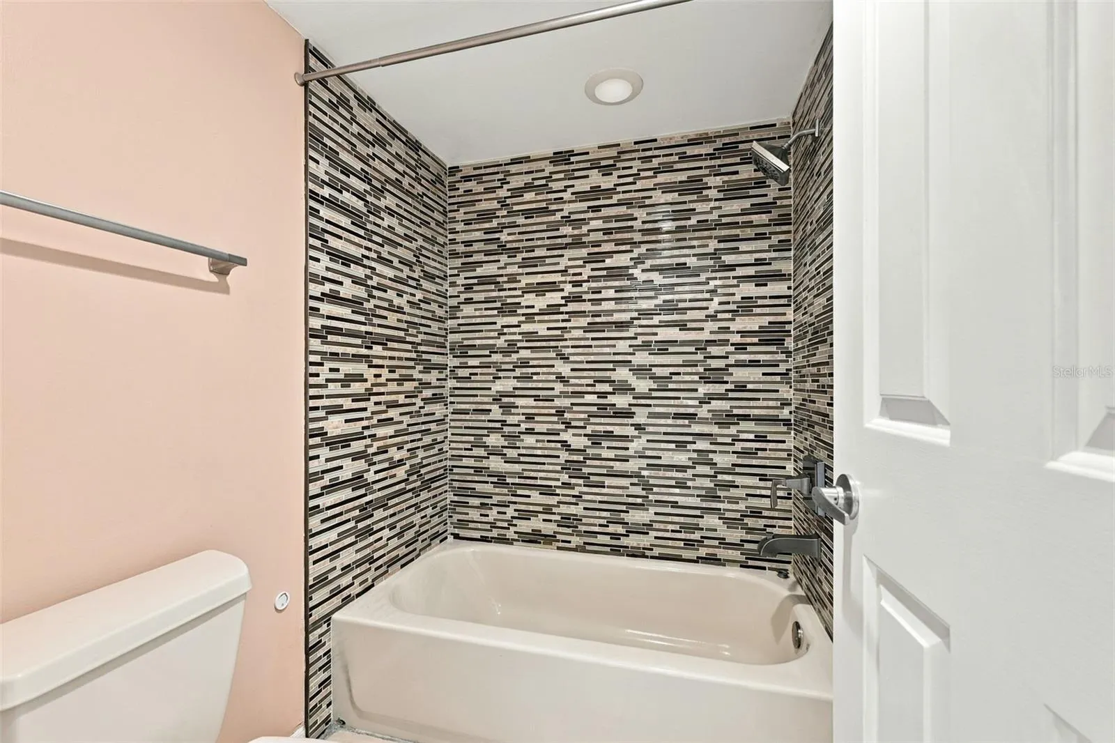 3165 LANDMARK DR #724 #724