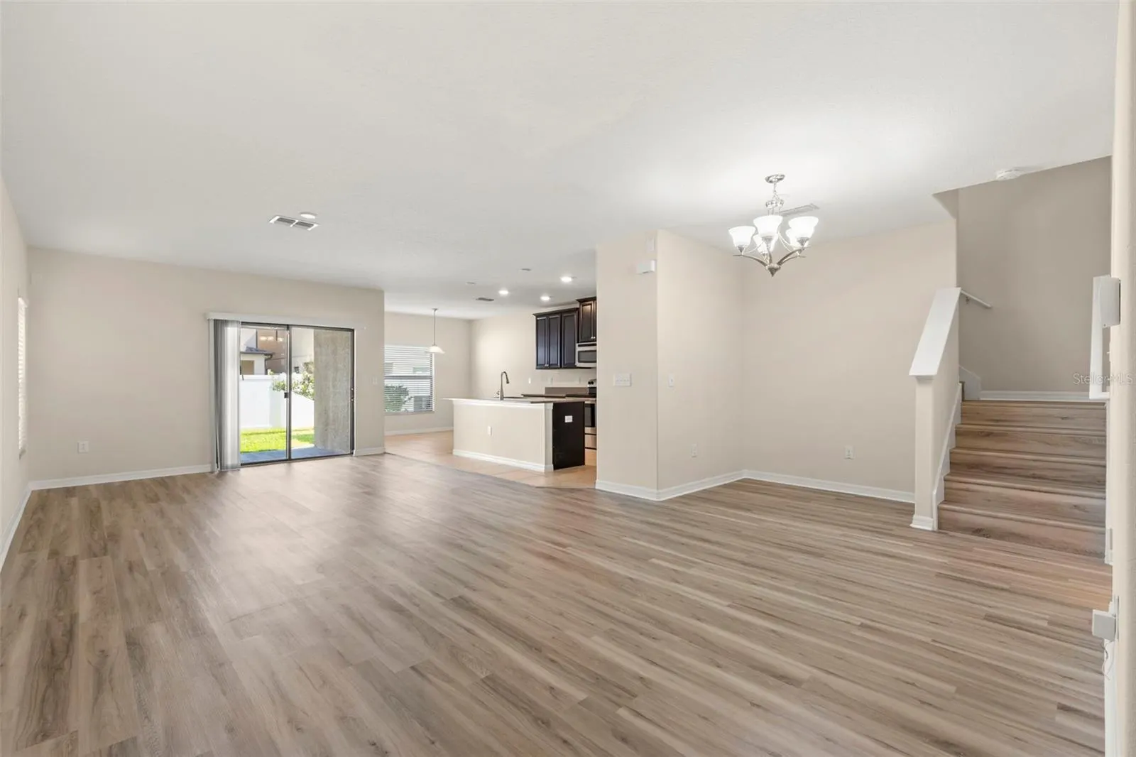 2719 GARDEN FALLS DR