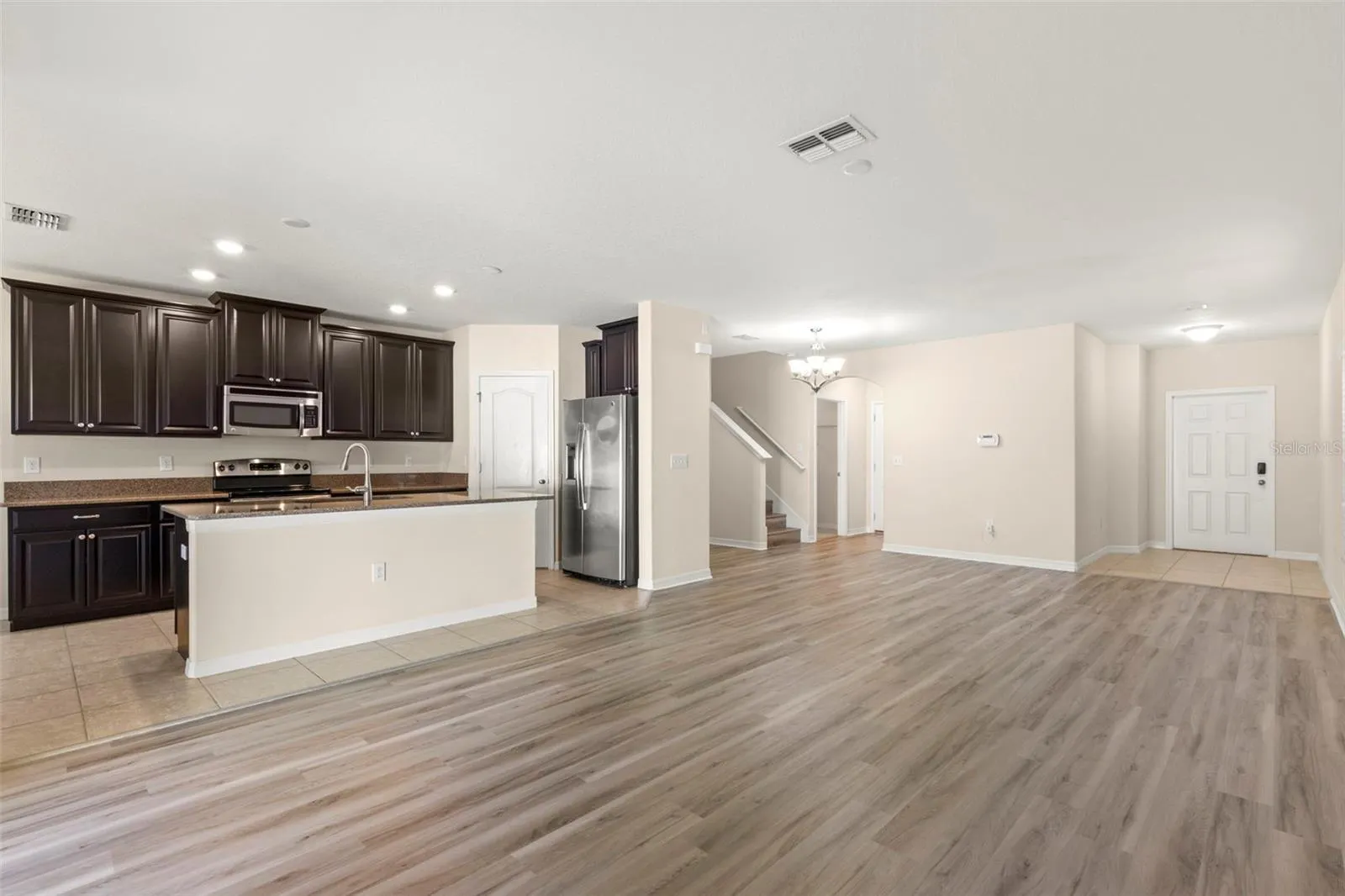 2719 GARDEN FALLS DR