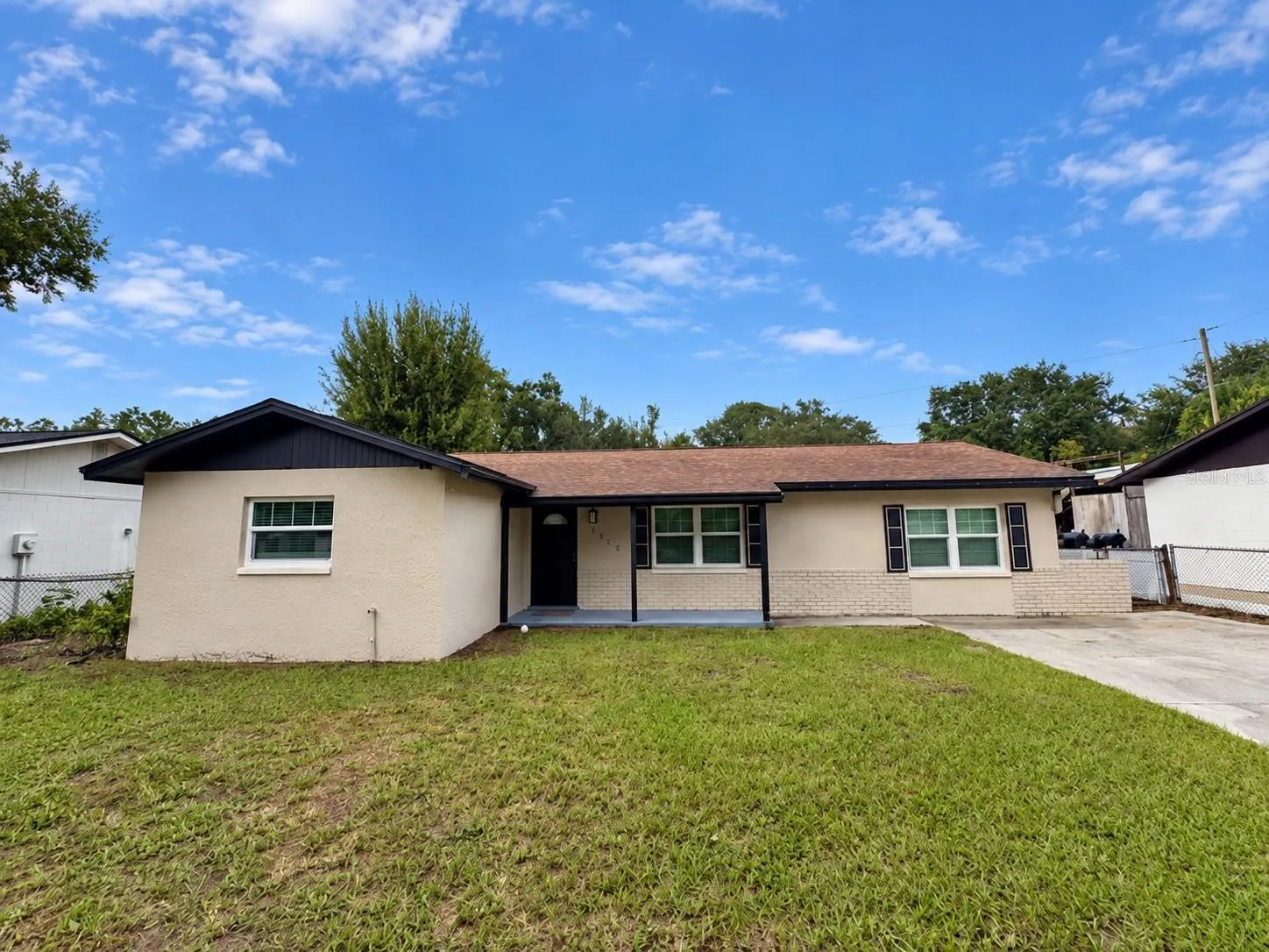 4424 PORPOISE DR