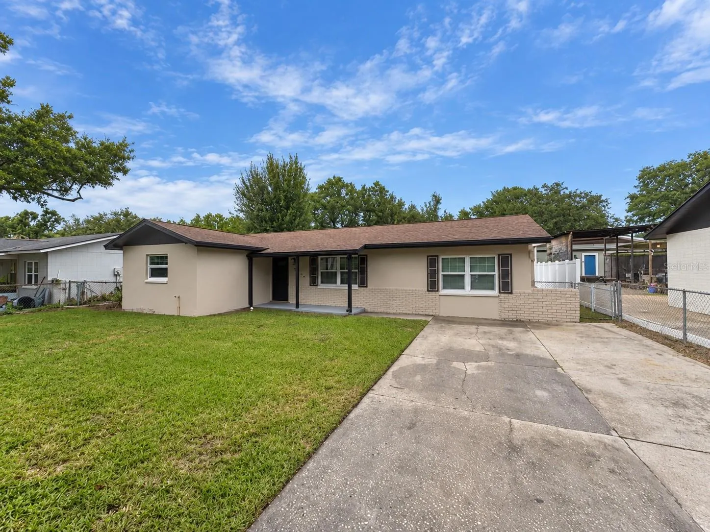 4424 PORPOISE DR
