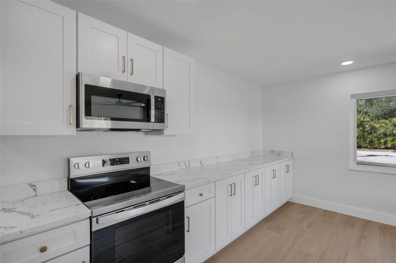 233 BEL FOREST DR #3 #3
