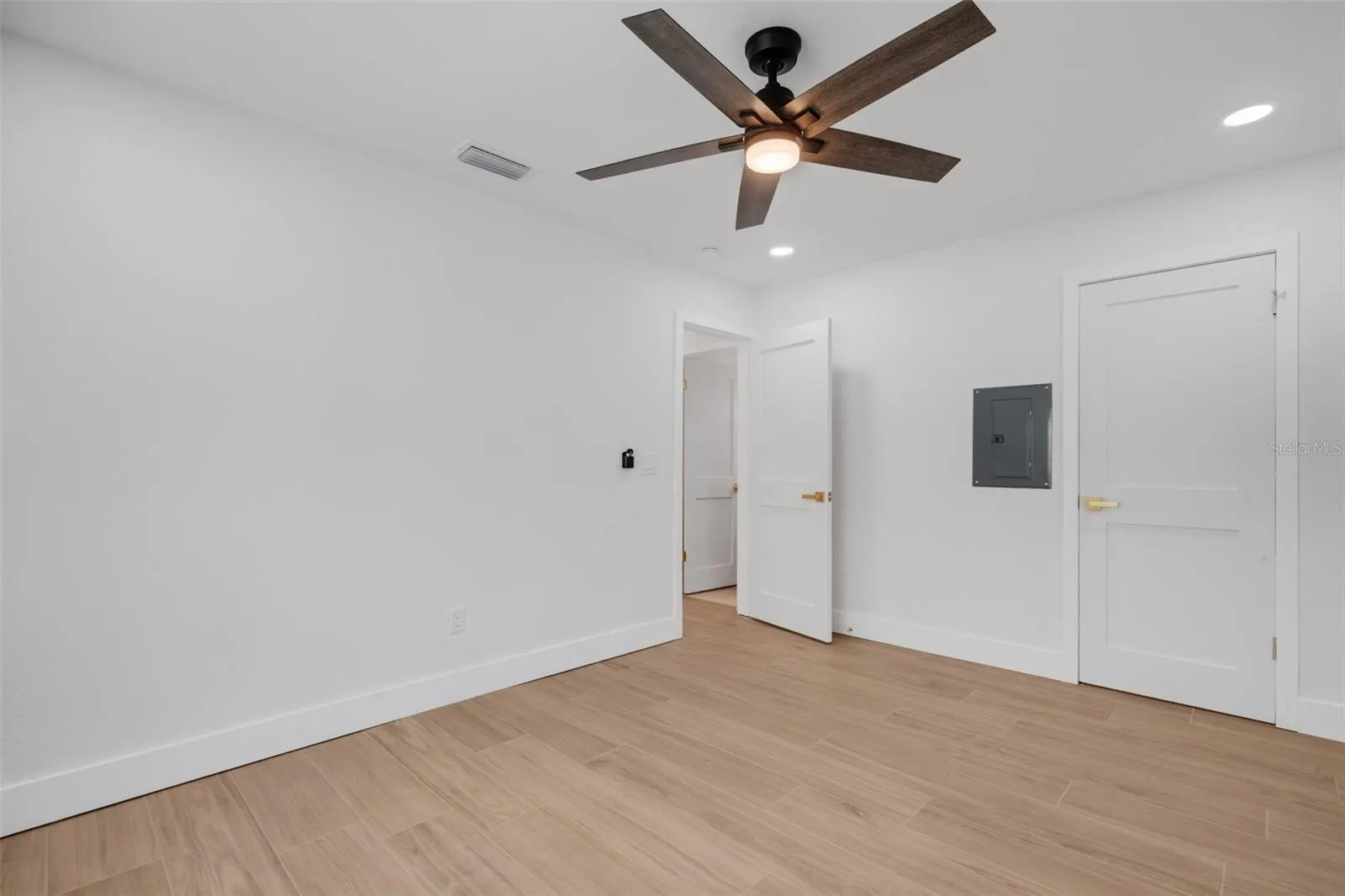 233 BEL FOREST DR #3 #3