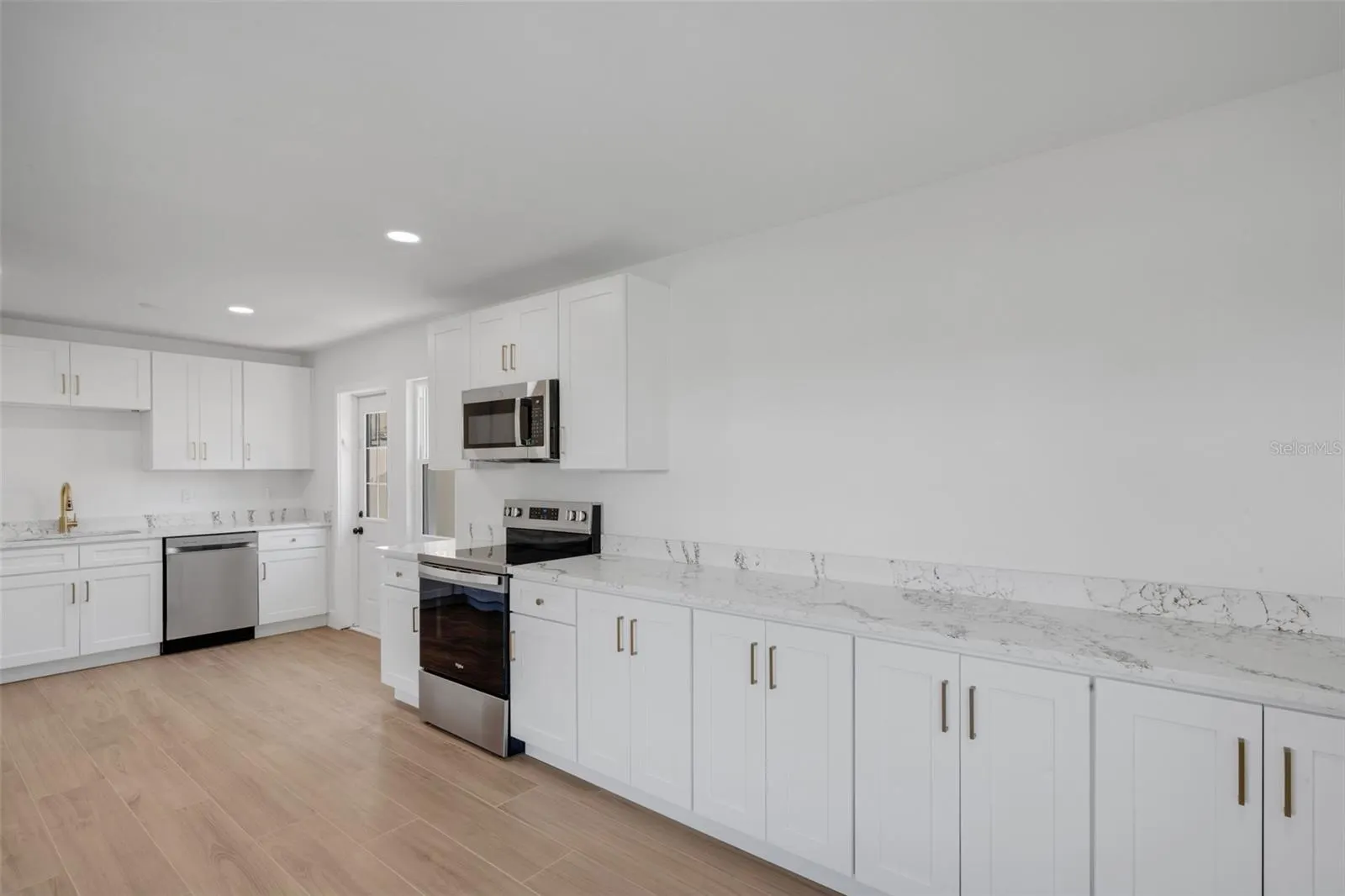 233 BEL FOREST DR #3 #3