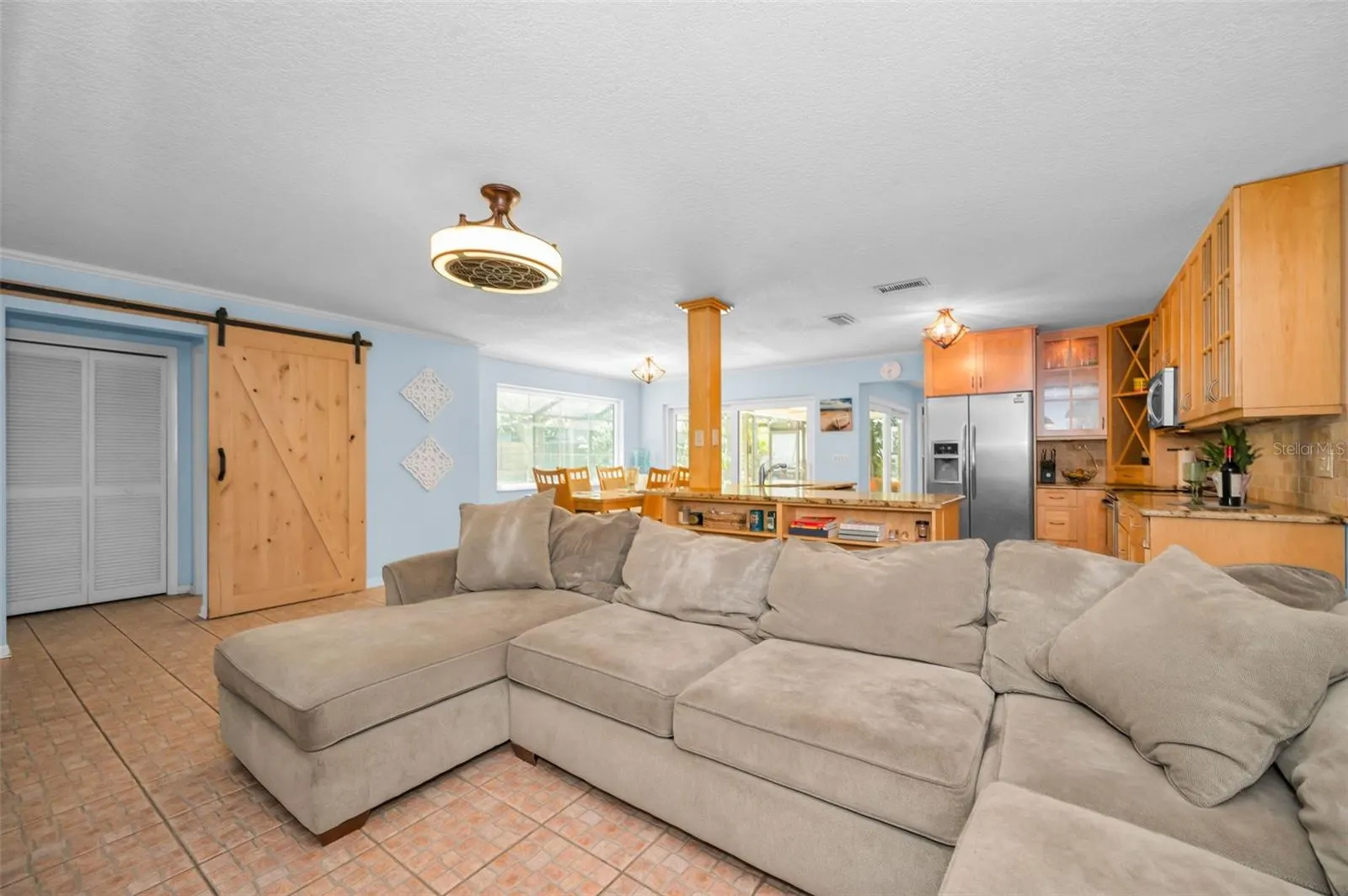 520 SANDY HOOK RD