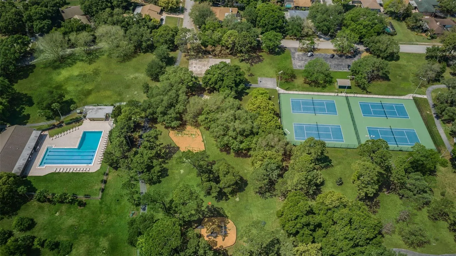 520 SANDY HOOK RD