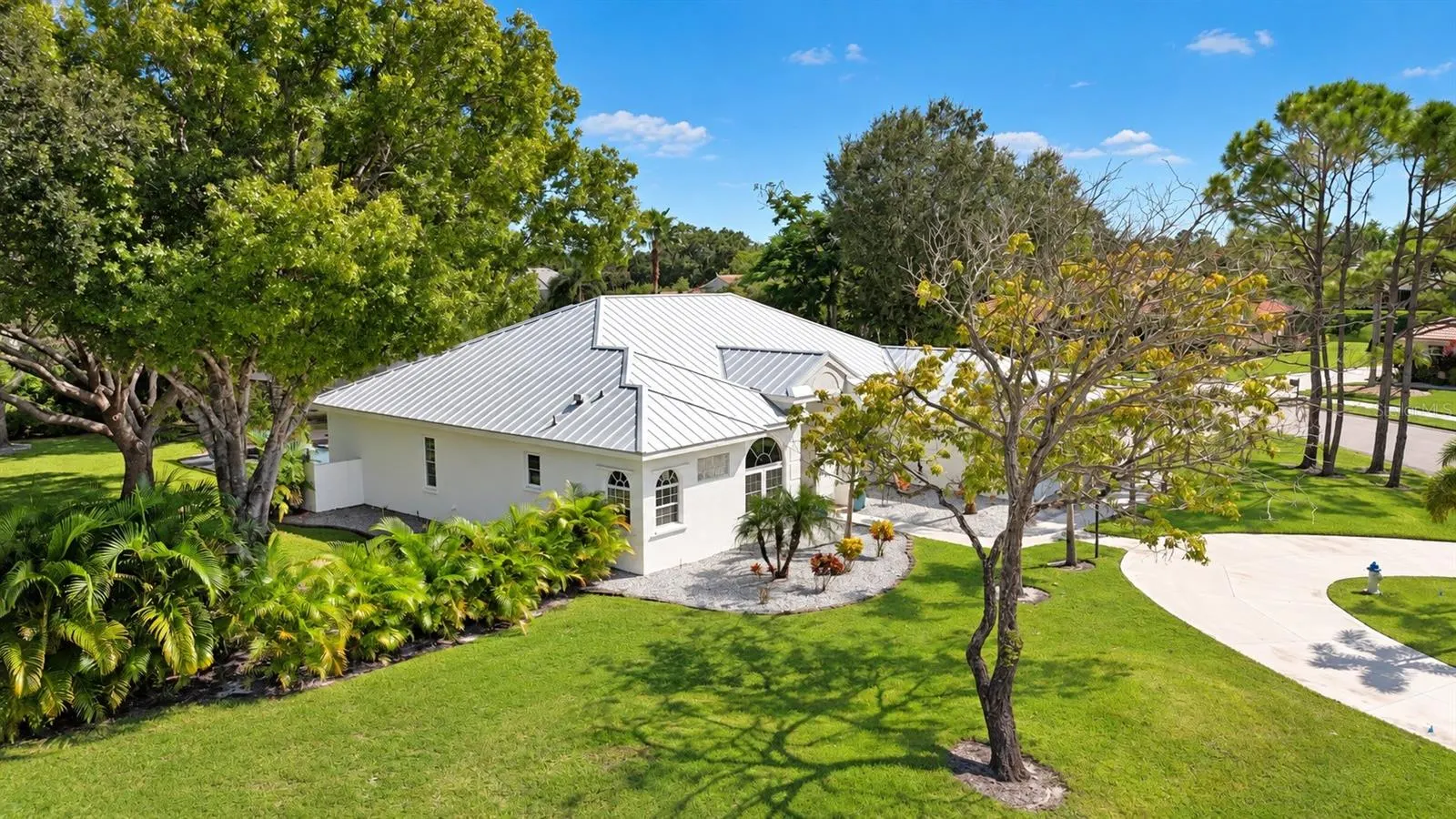 8309 MISTY LAKE CIR