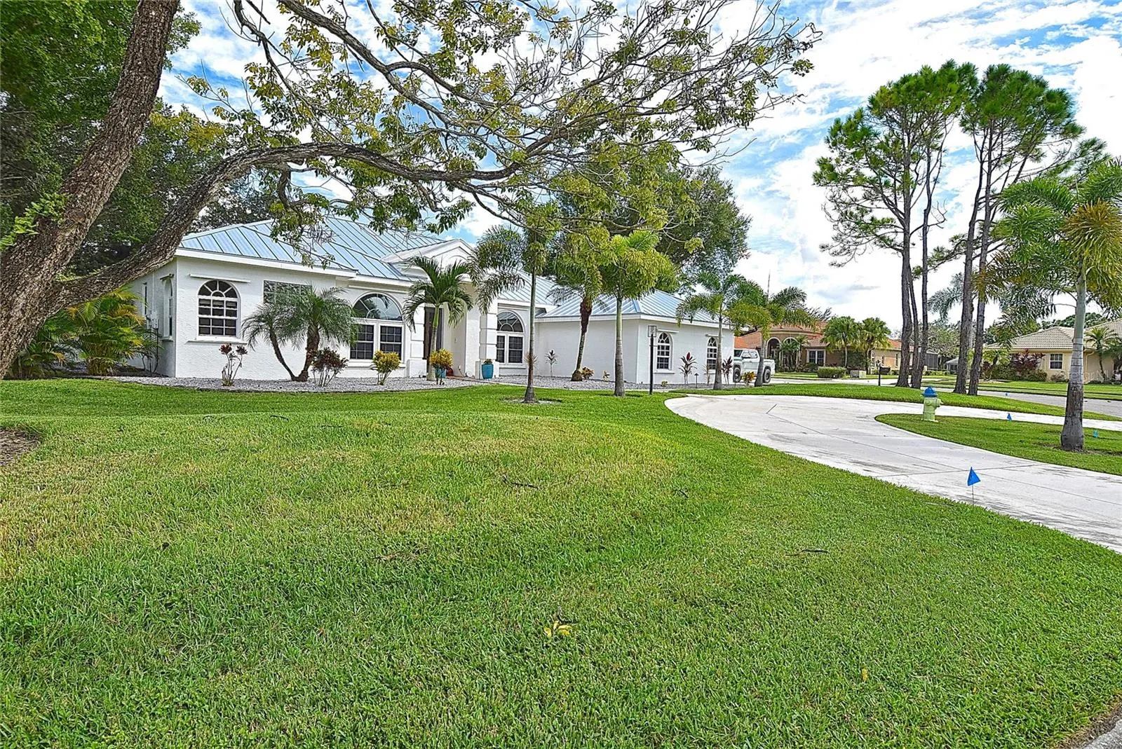 8309 MISTY LAKE CIR