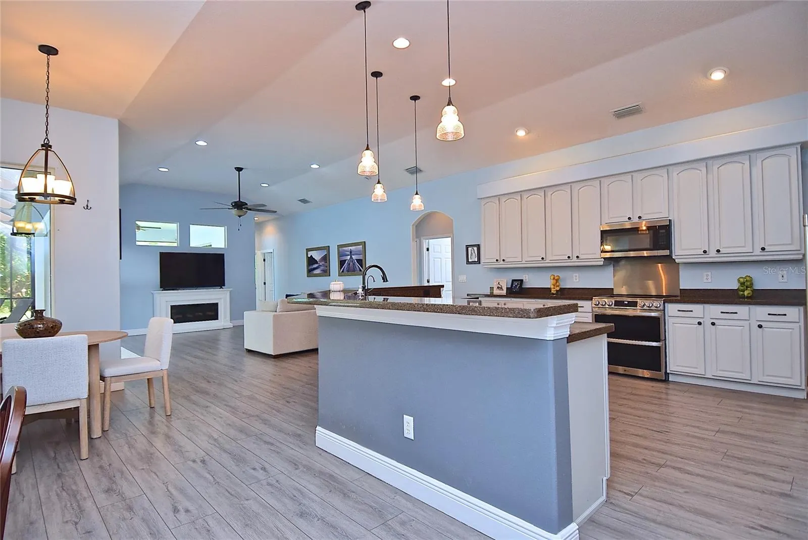8309 MISTY LAKE CIR