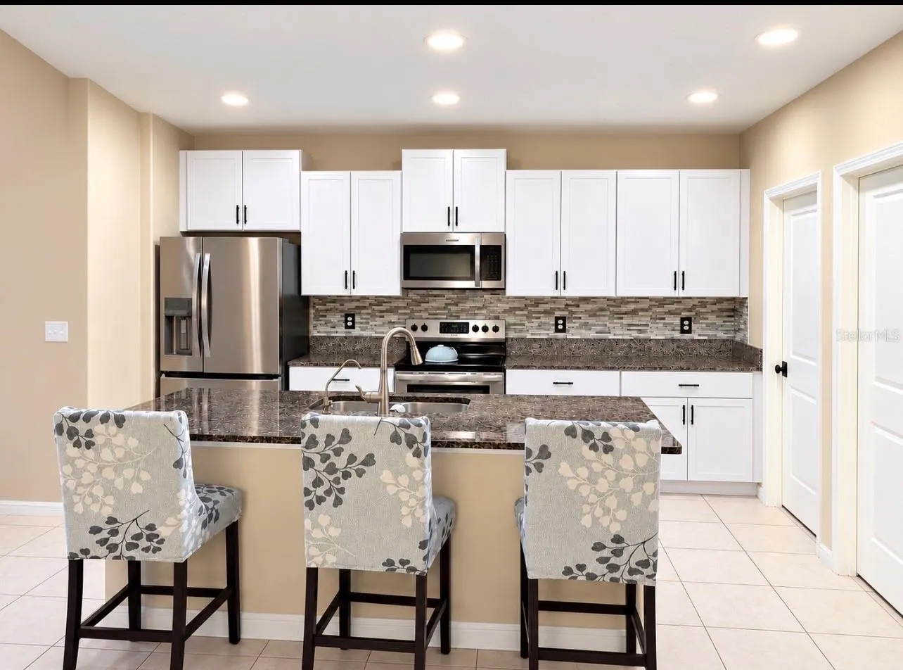 15705 FORT ISLAND PL