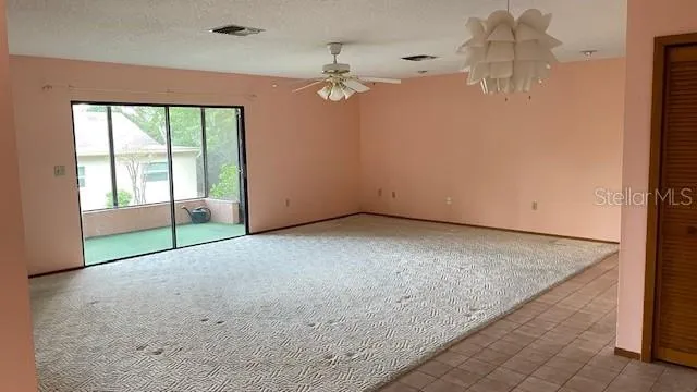 505 VILLAGE OAK DR