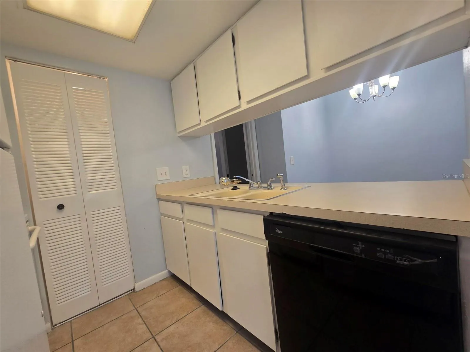 4922 W GANDY BLVD #G102 #G102