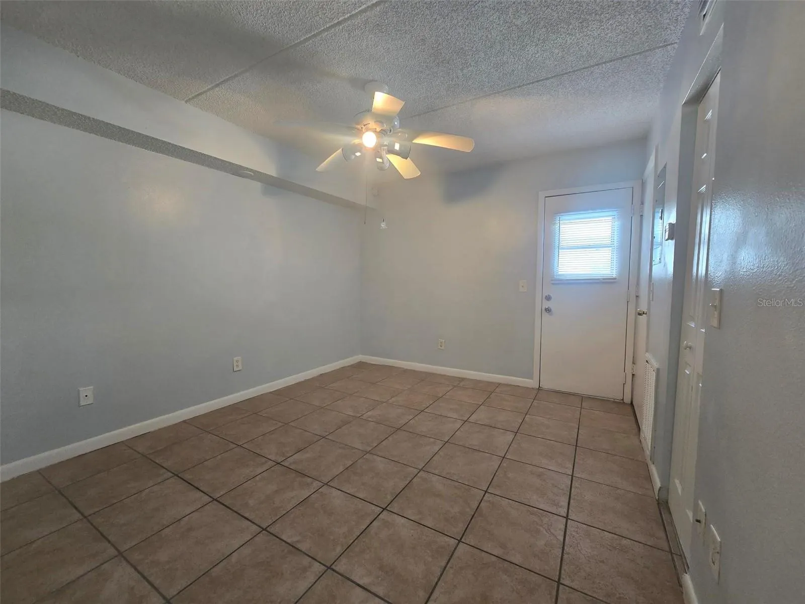4922 W GANDY BLVD #G102 #G102
