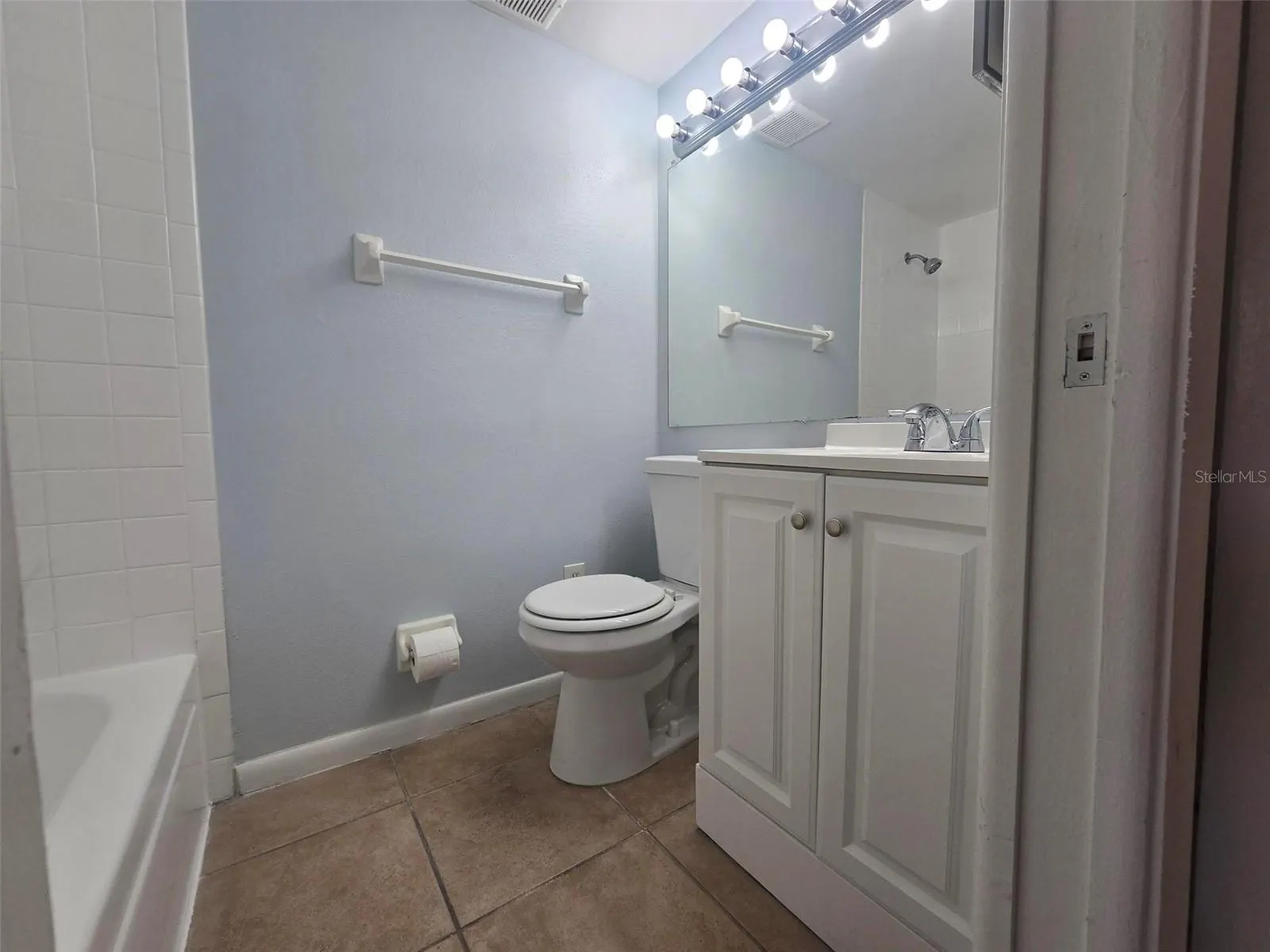 4922 W GANDY BLVD #G102 #G102