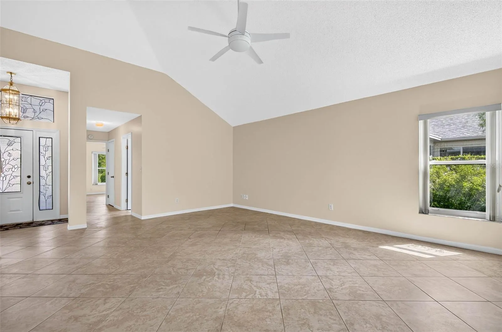 1704 TREMONT CT