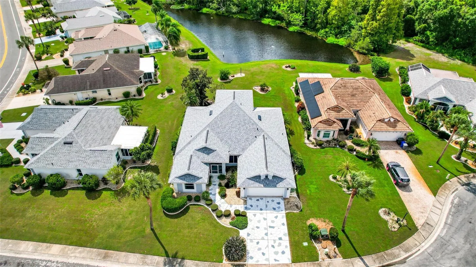1704 TREMONT CT