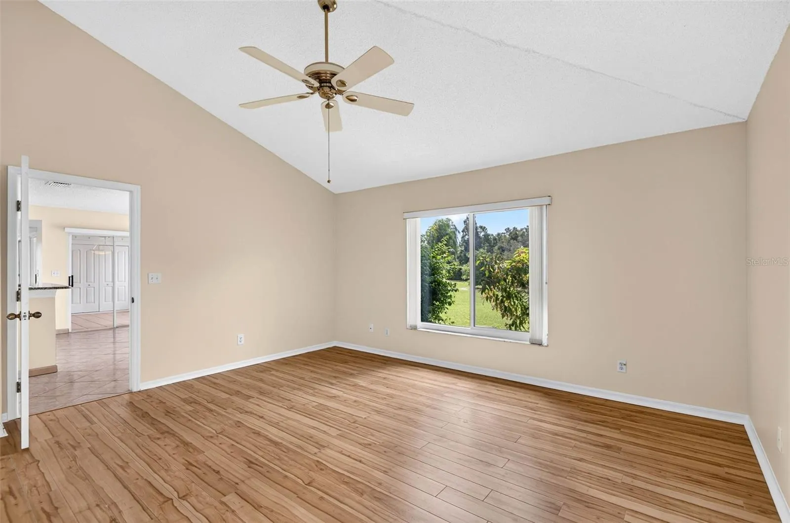 1704 TREMONT CT
