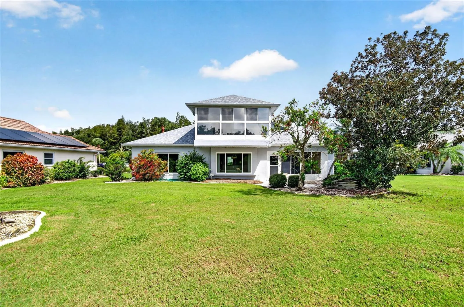 1704 TREMONT CT