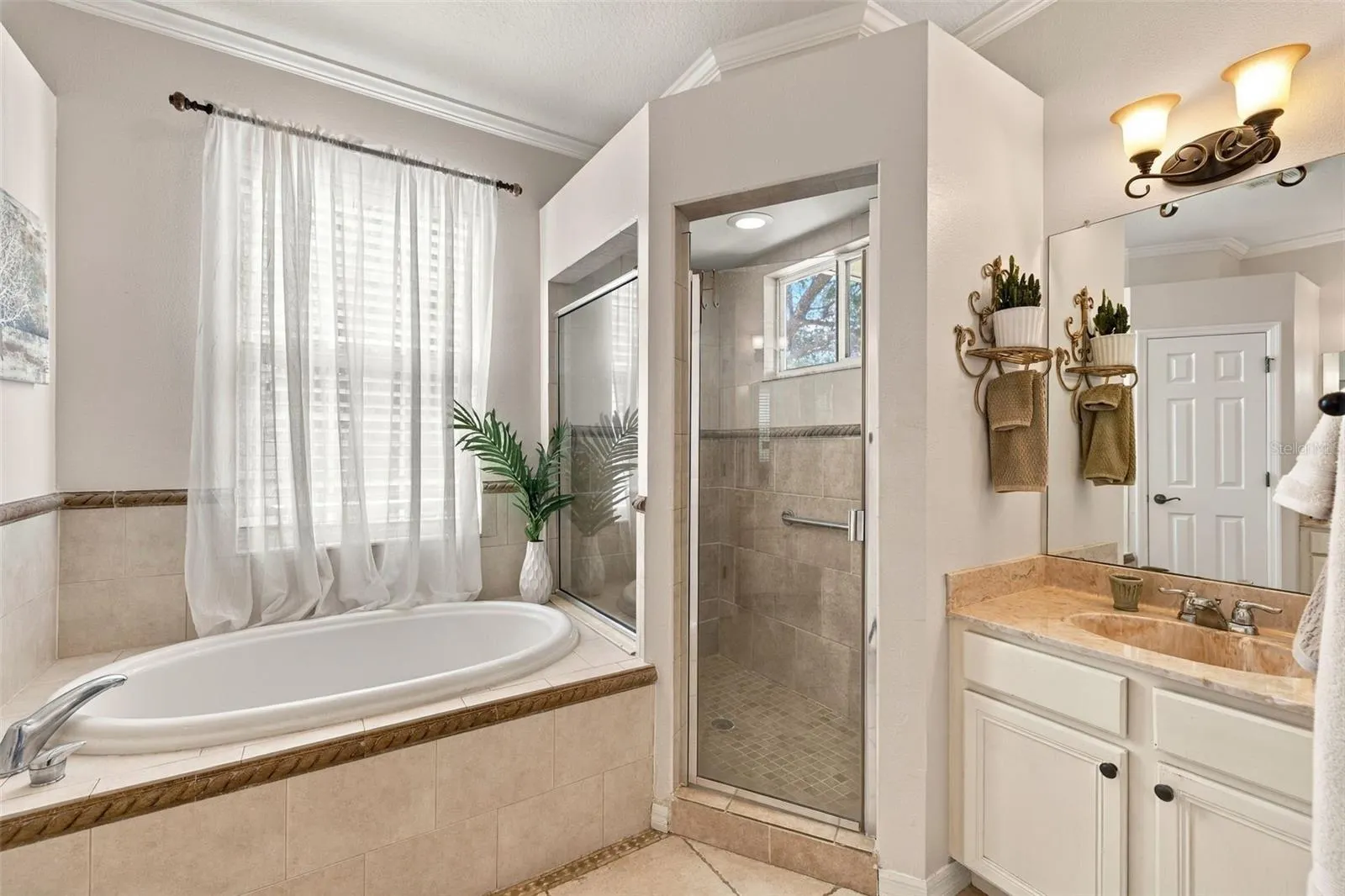 98 S HIGHLAND AVE #1302 #1302