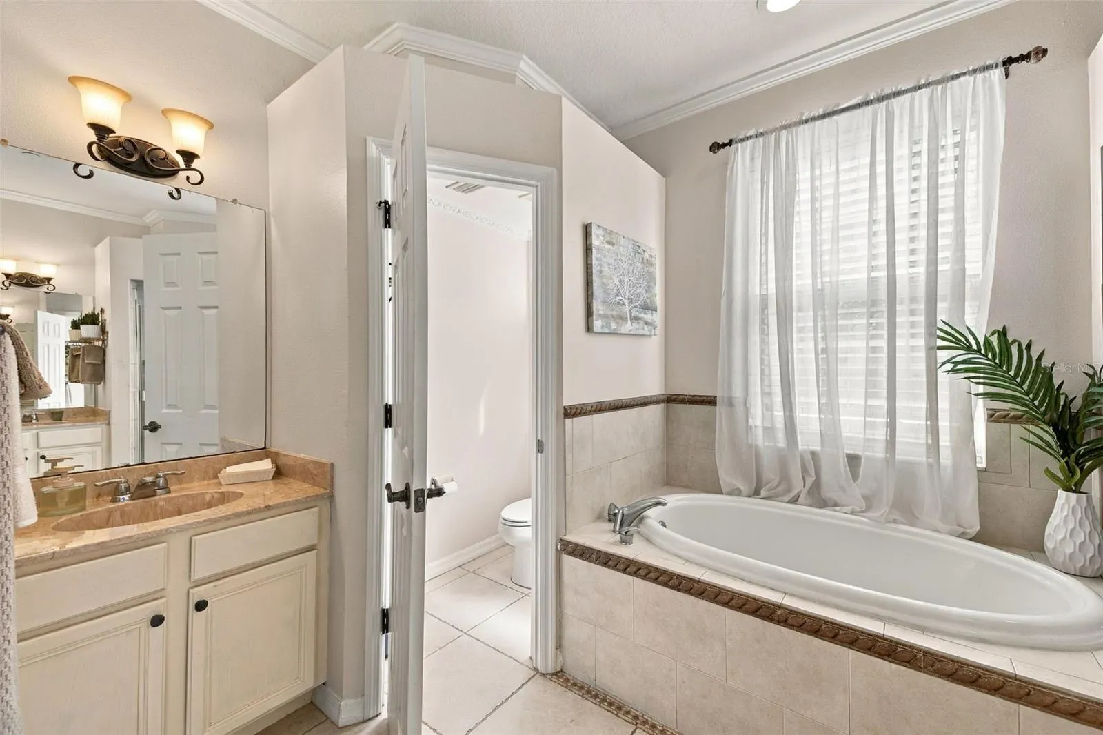 98 S HIGHLAND AVE #1302 #1302