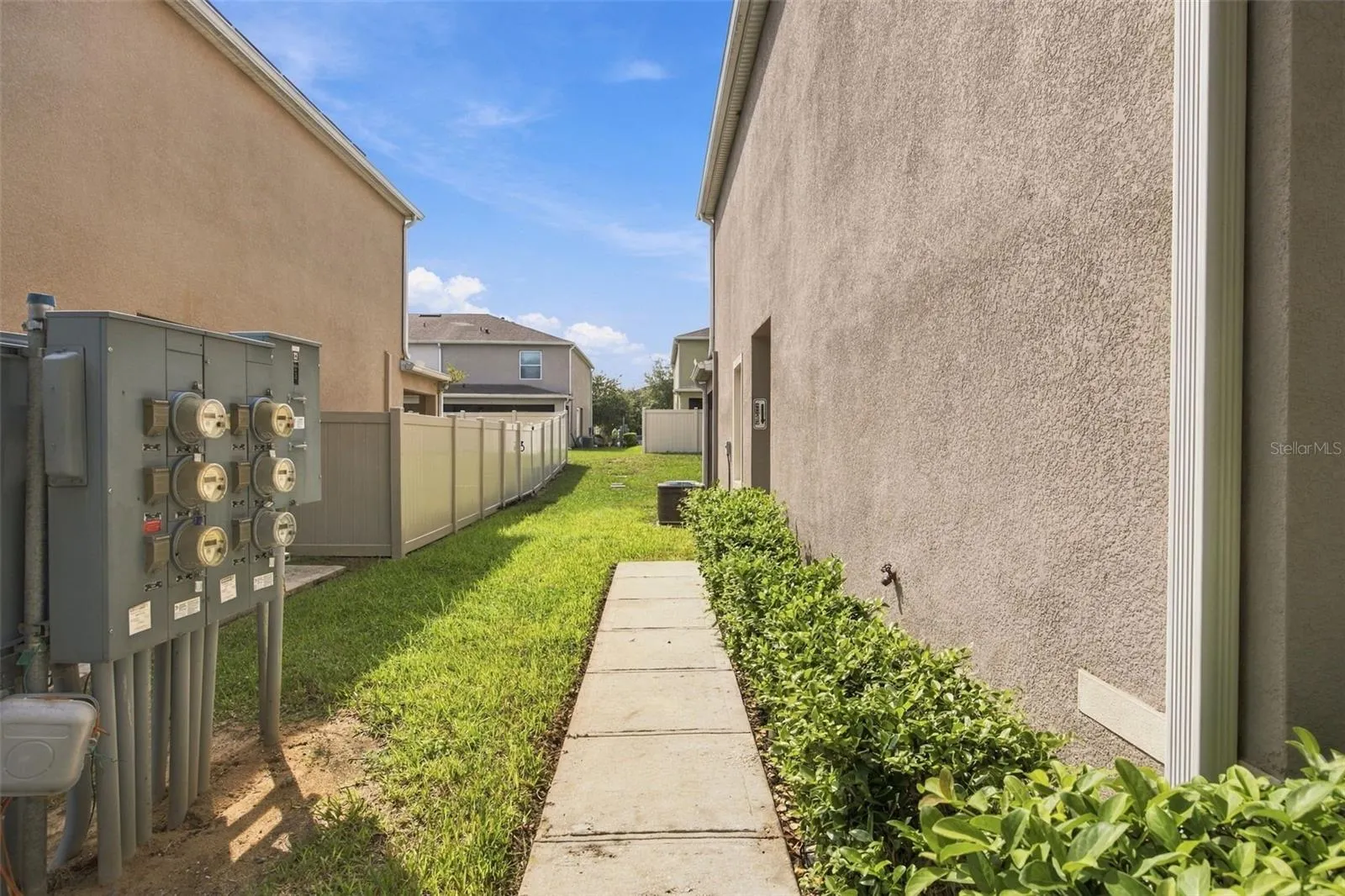 9012 CARLOTTA WAY