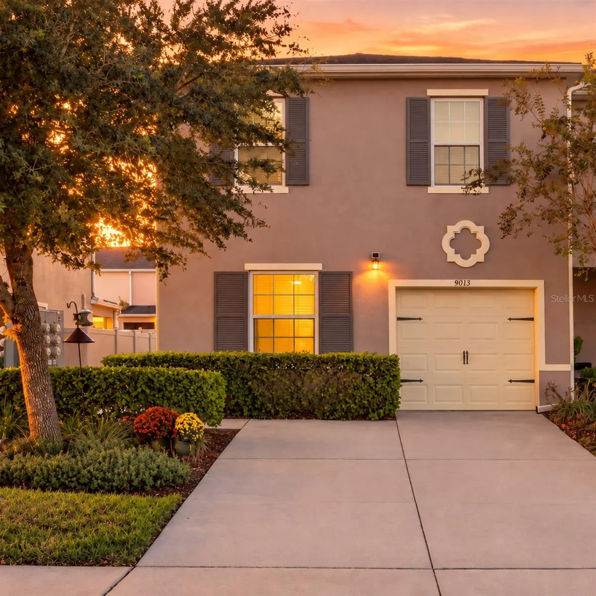 9012 CARLOTTA WAY