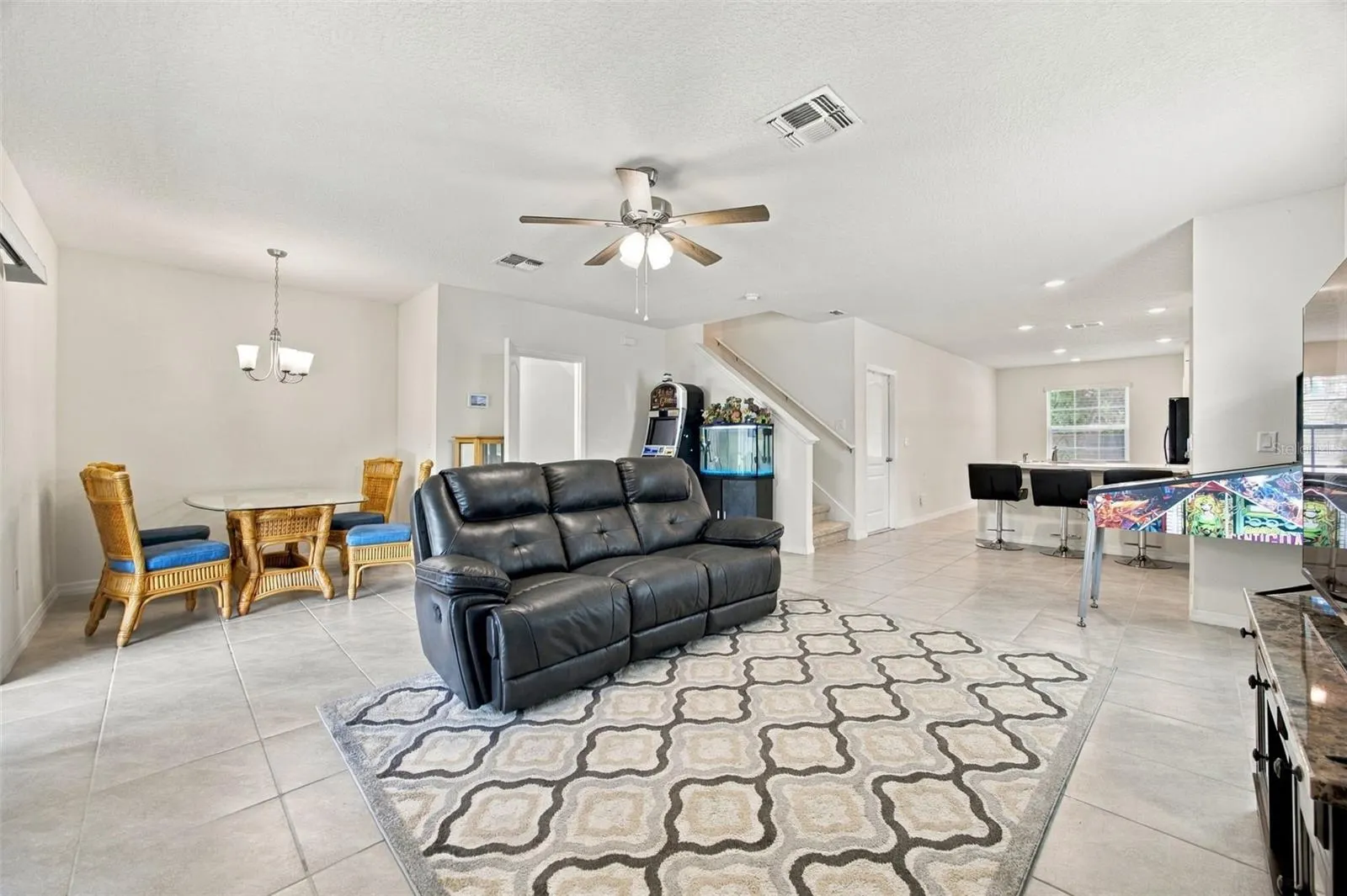 9012 CARLOTTA WAY