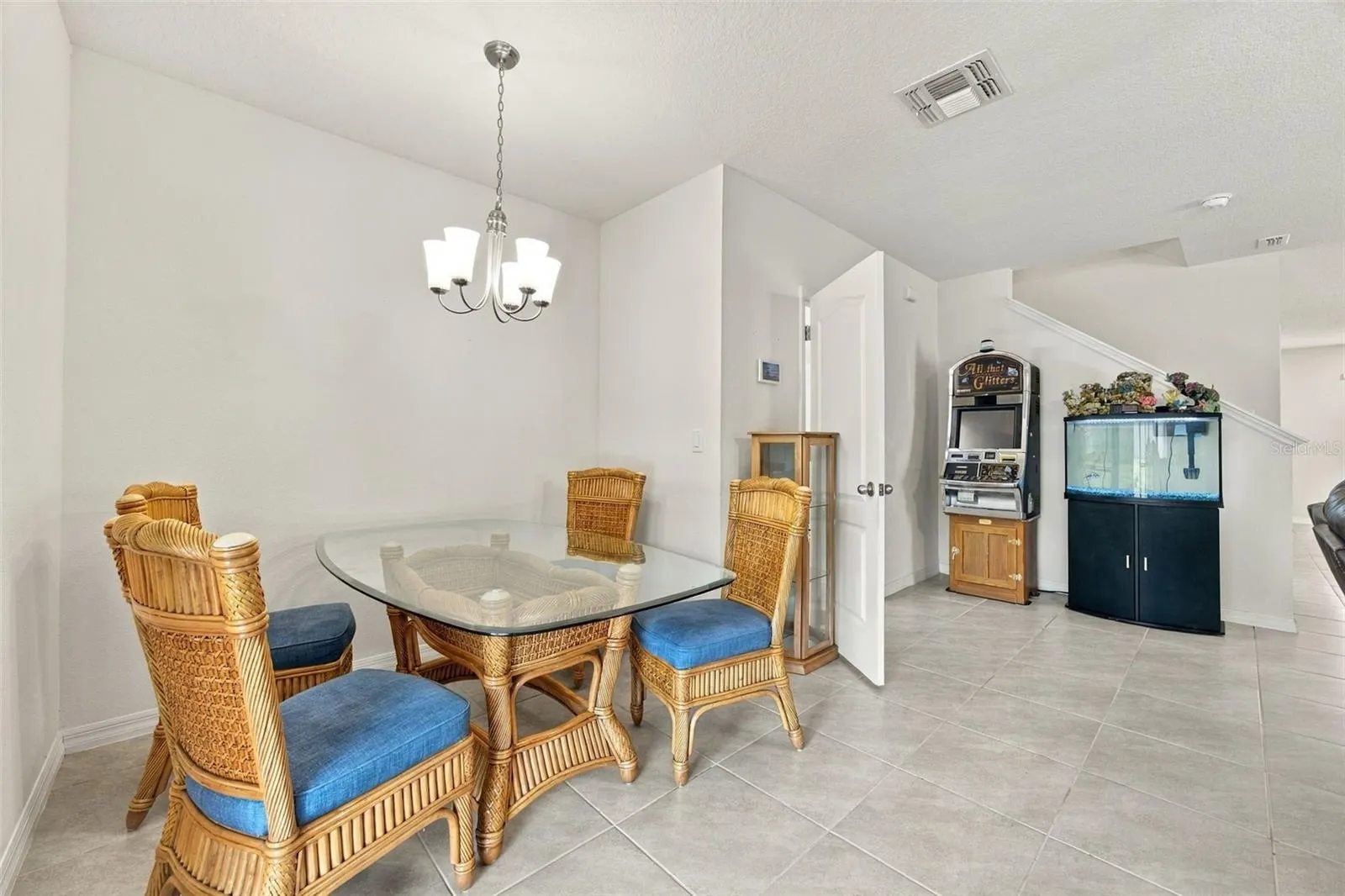 9012 CARLOTTA WAY