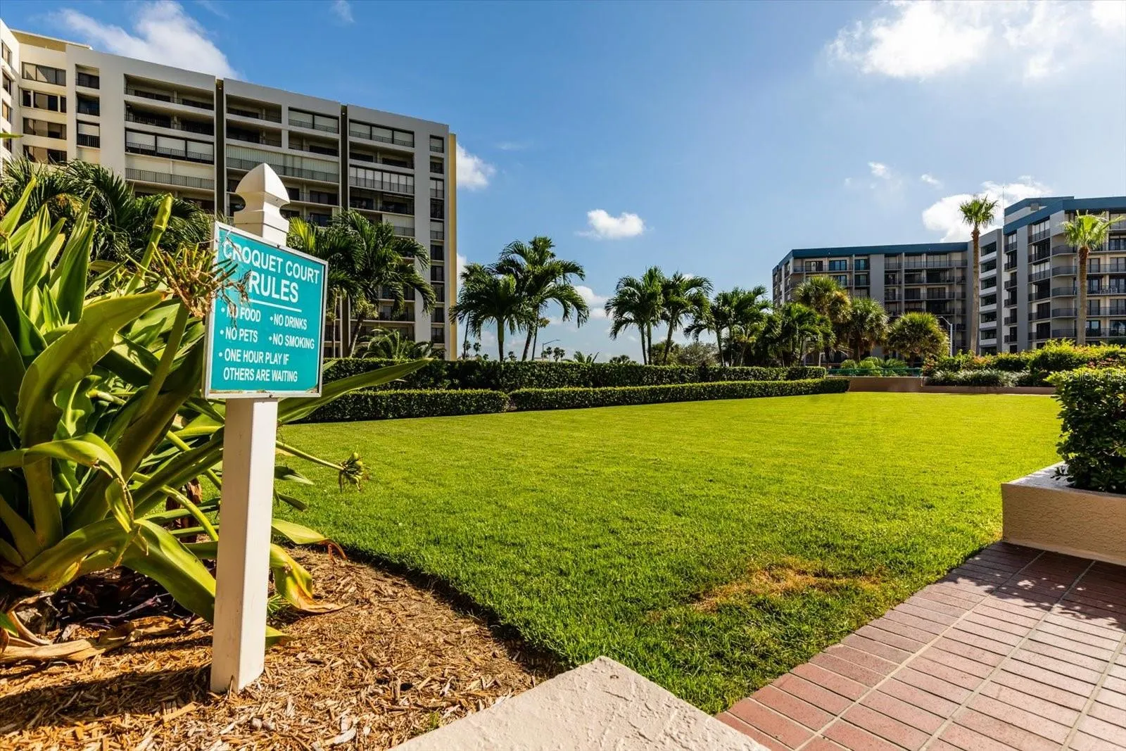 1520 GULF BLVD #1404 #1404