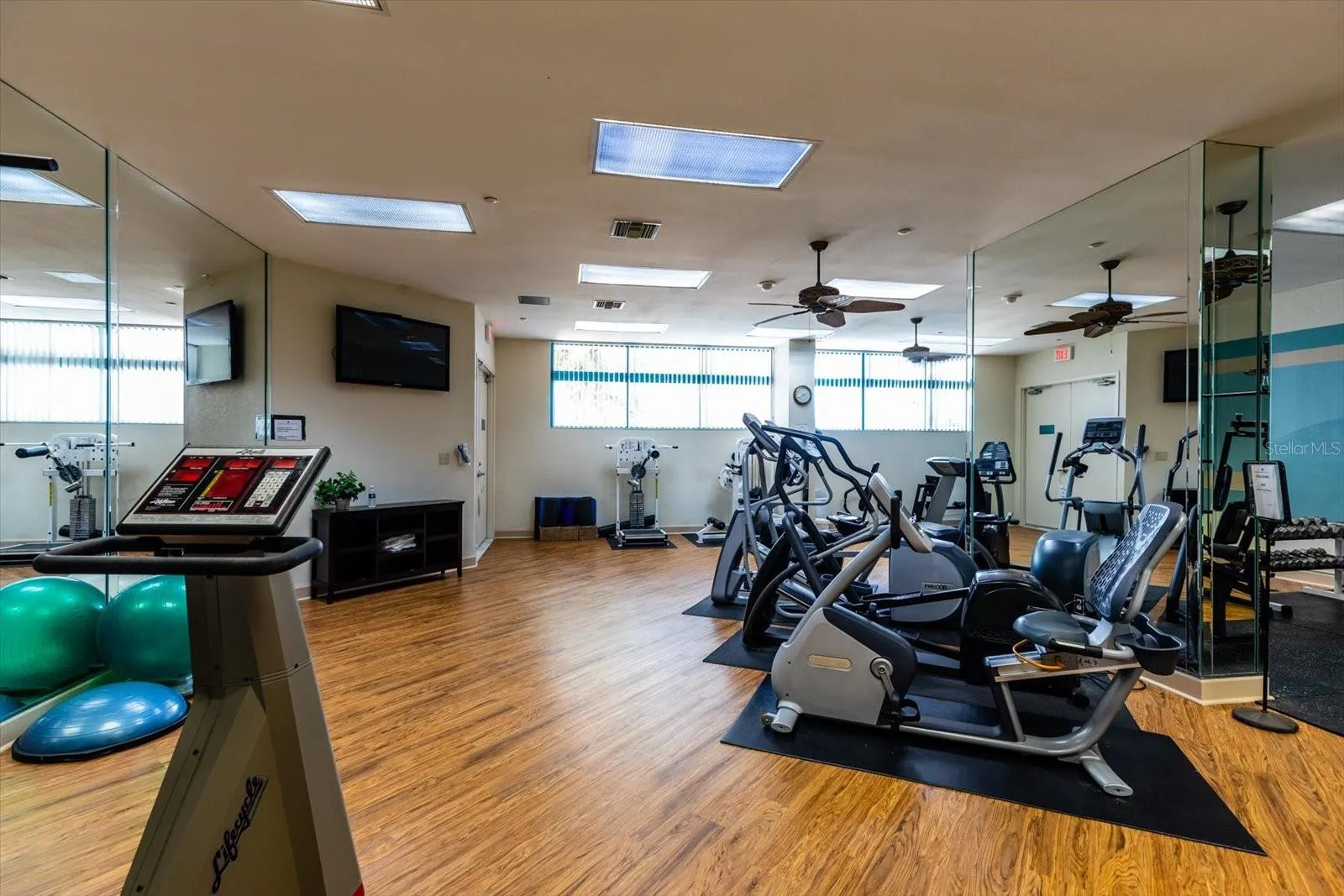 1520 GULF BLVD #1404 #1404