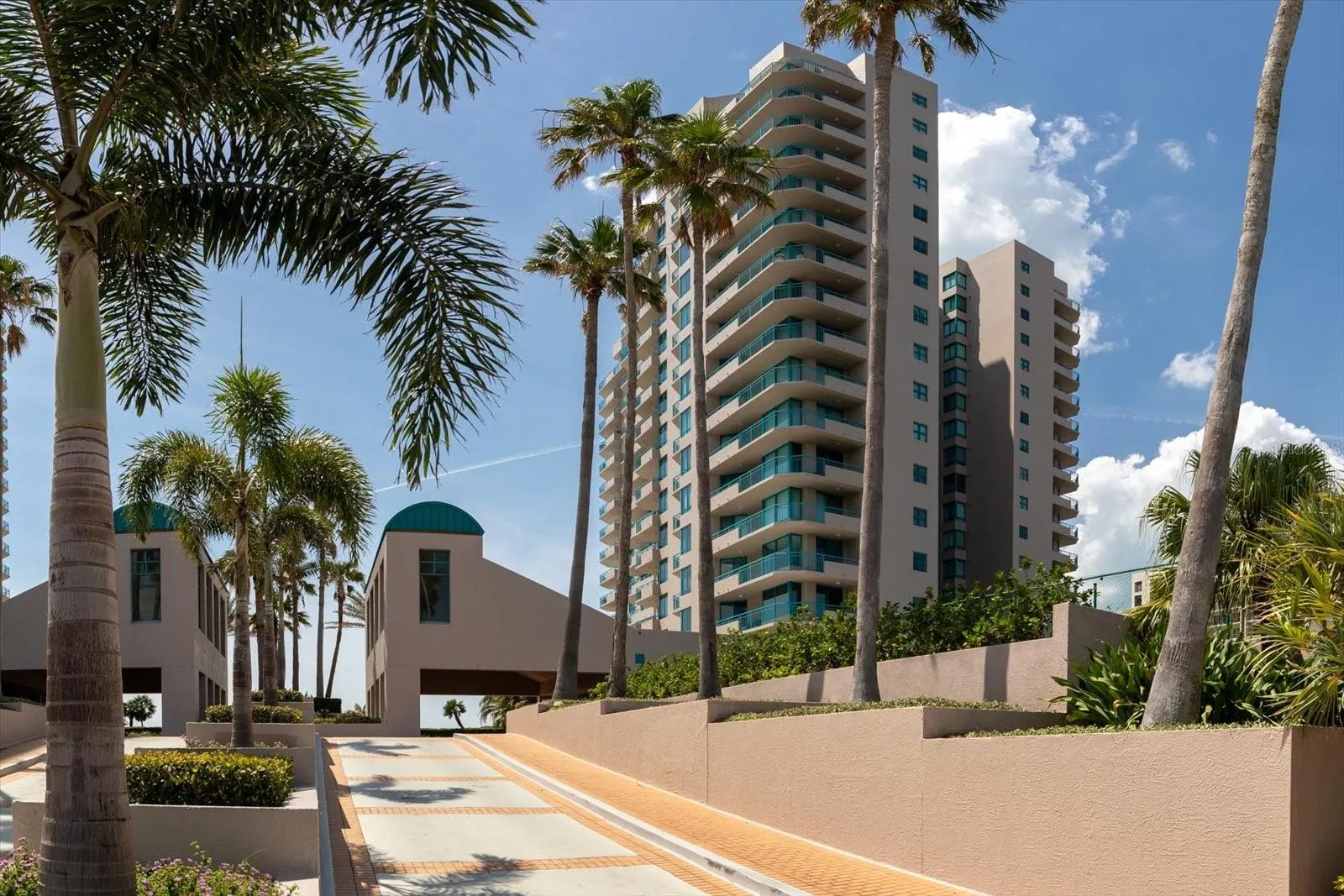 1520 GULF BLVD #1404 #1404