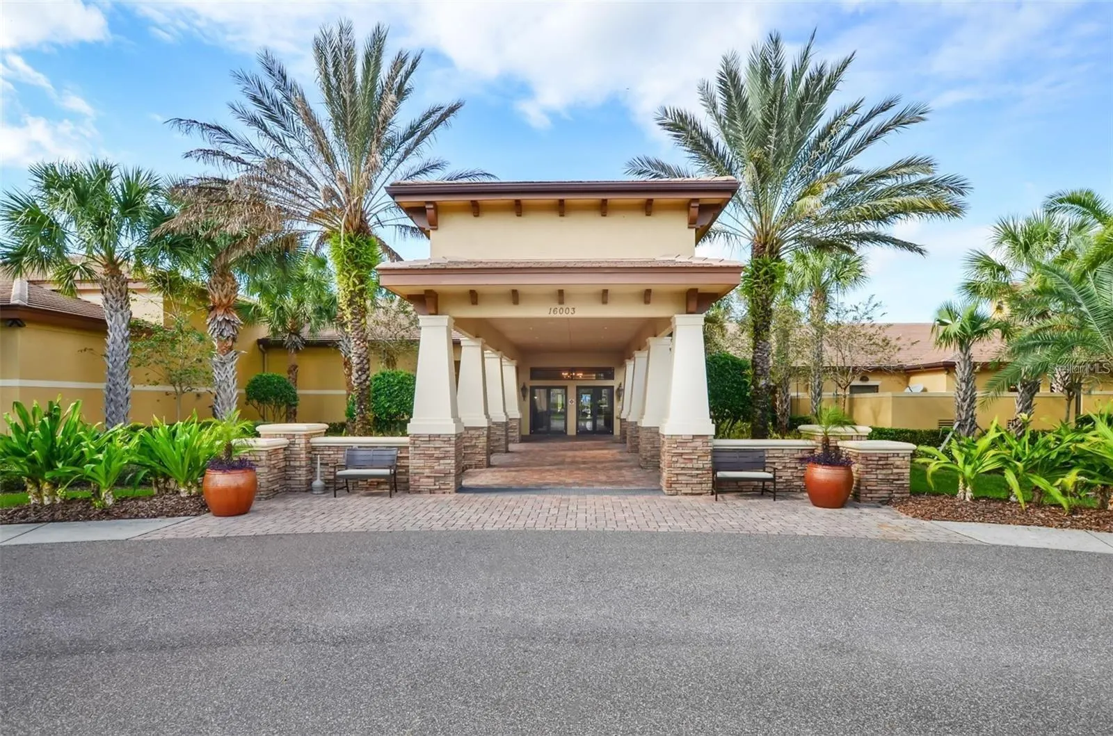 15910 GOLDEN LAKES DR