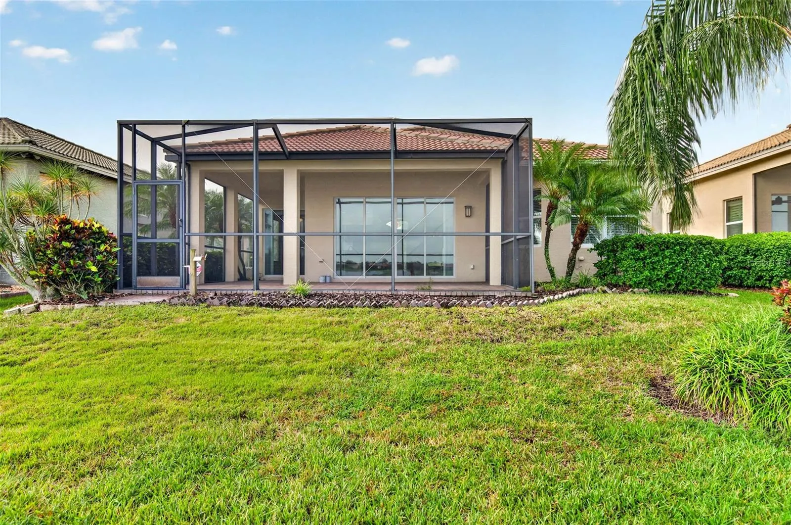 15910 GOLDEN LAKES DR
