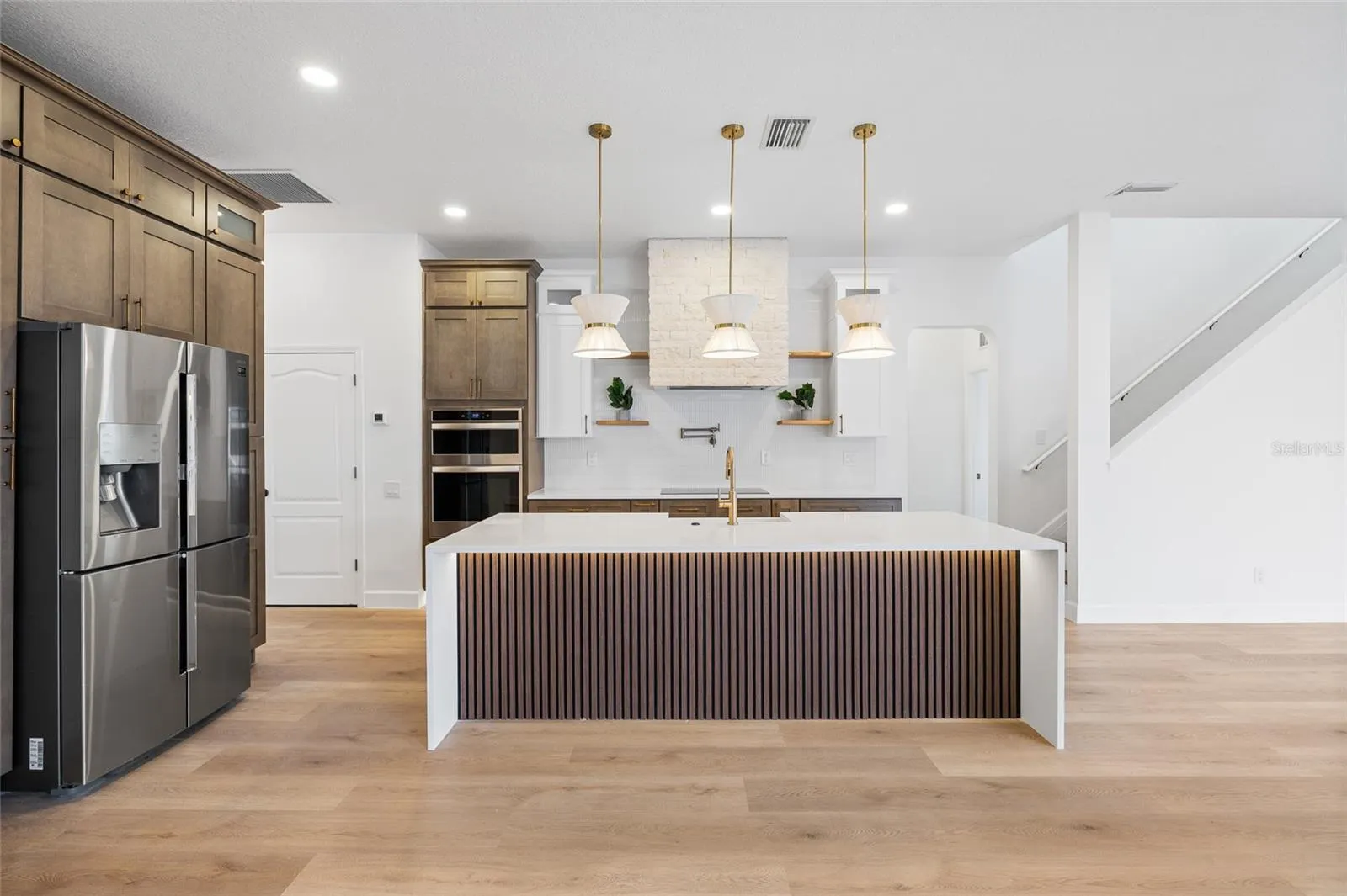 19015 FERN MEADOW LOOP