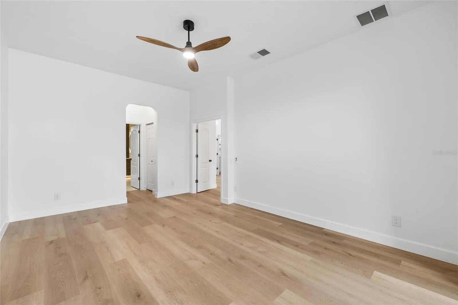 19015 FERN MEADOW LOOP
