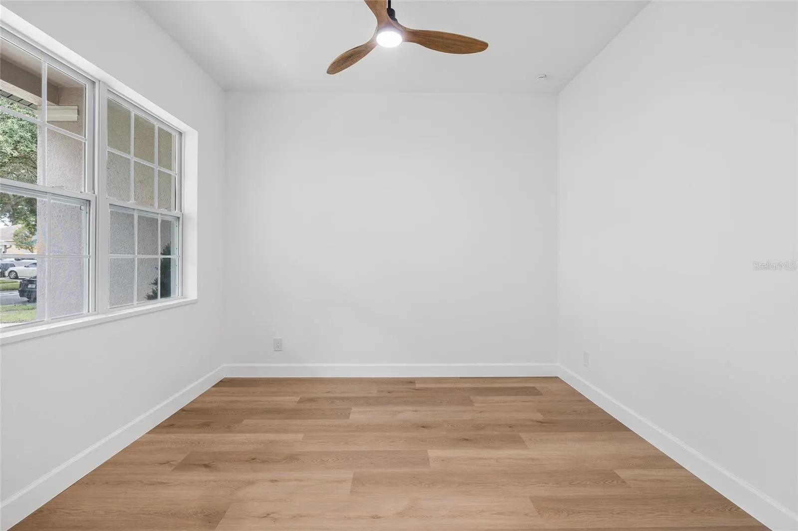 19015 FERN MEADOW LOOP