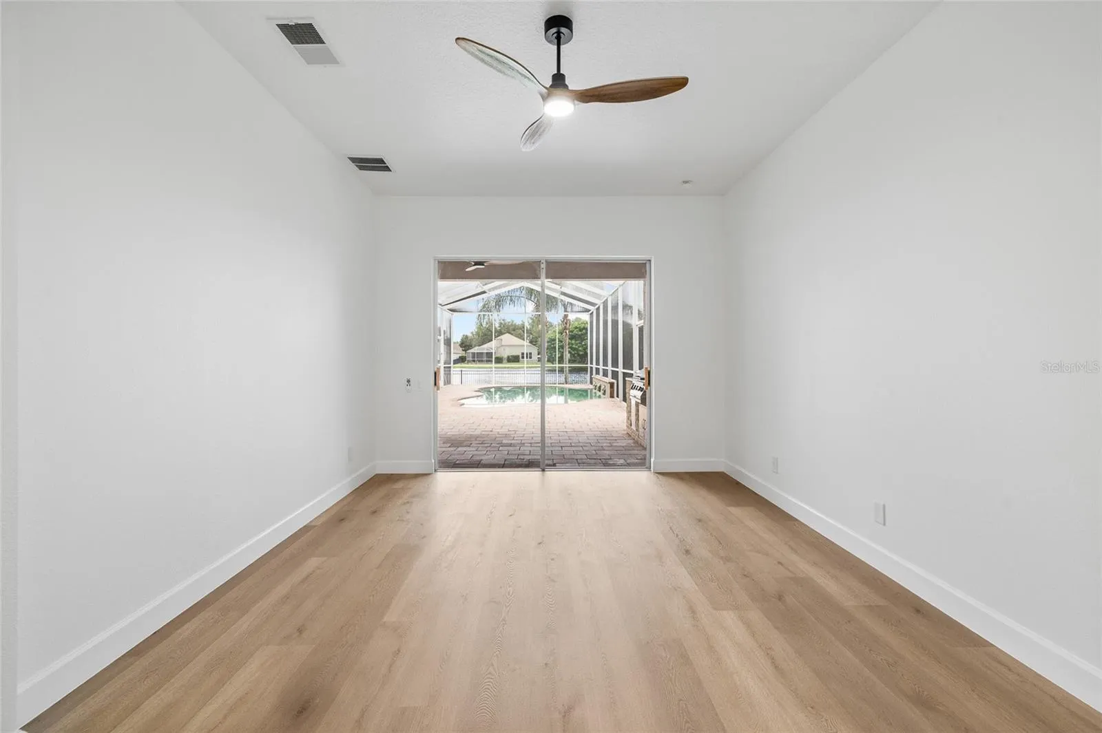 19015 FERN MEADOW LOOP